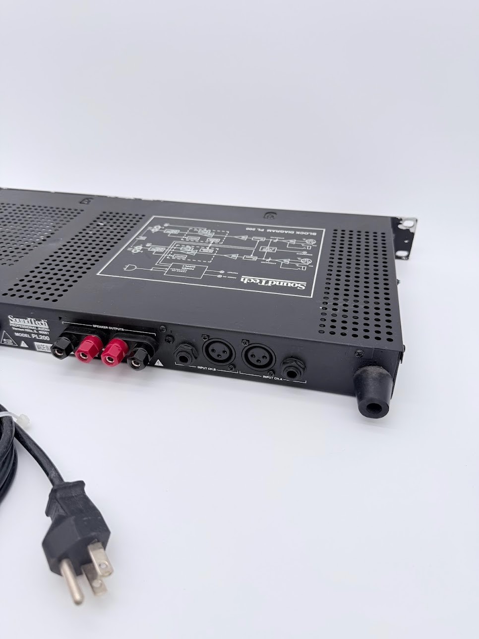 SoundTech Professional Audio PL200 Reference Amplifier 1U Sound Tech Late 90s