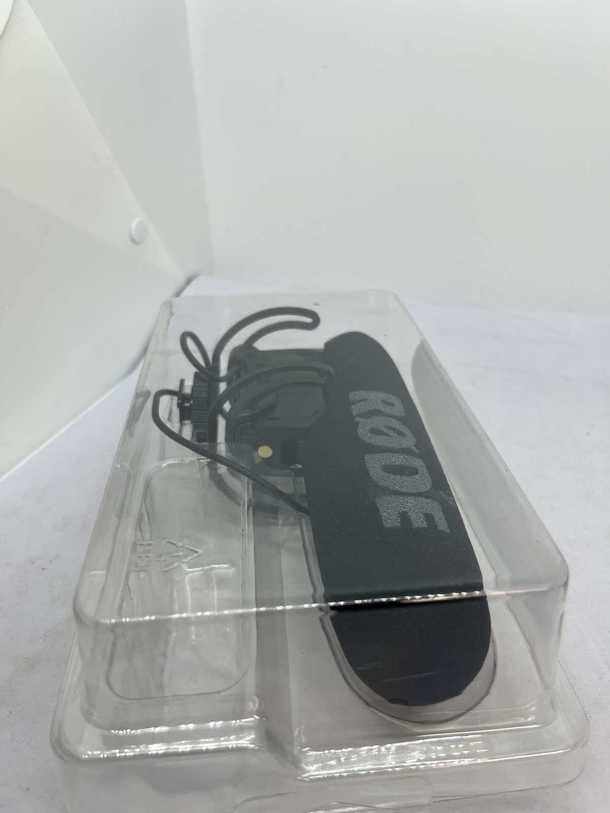 RODE VideoMic Pro On-Camera Shotgun Microphone Vlogger/DSLR