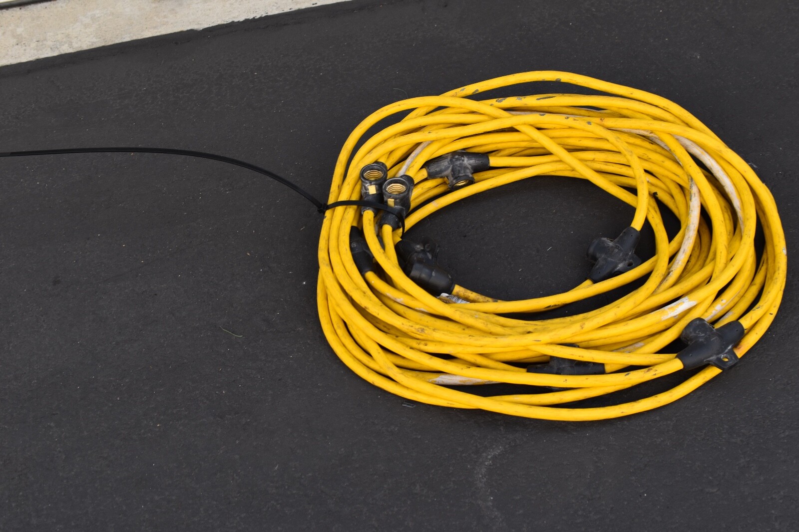 UL 100 ft. 12/3 STW-A, Temporary Construction String Lights