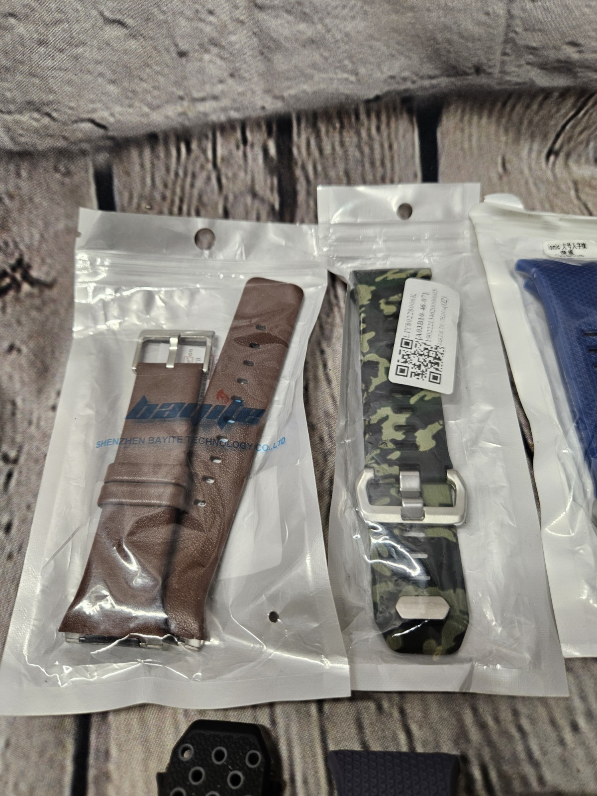 fitbit ionic Watch Band And Charger Bundle