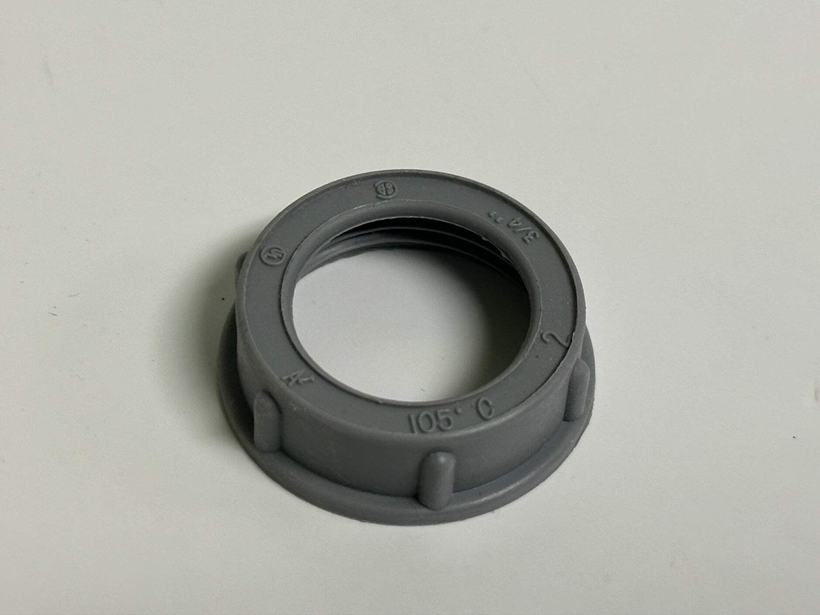 100 PK Arlington (441) 3/4" Plastic Insulating Bushing 105 Degree C Rated