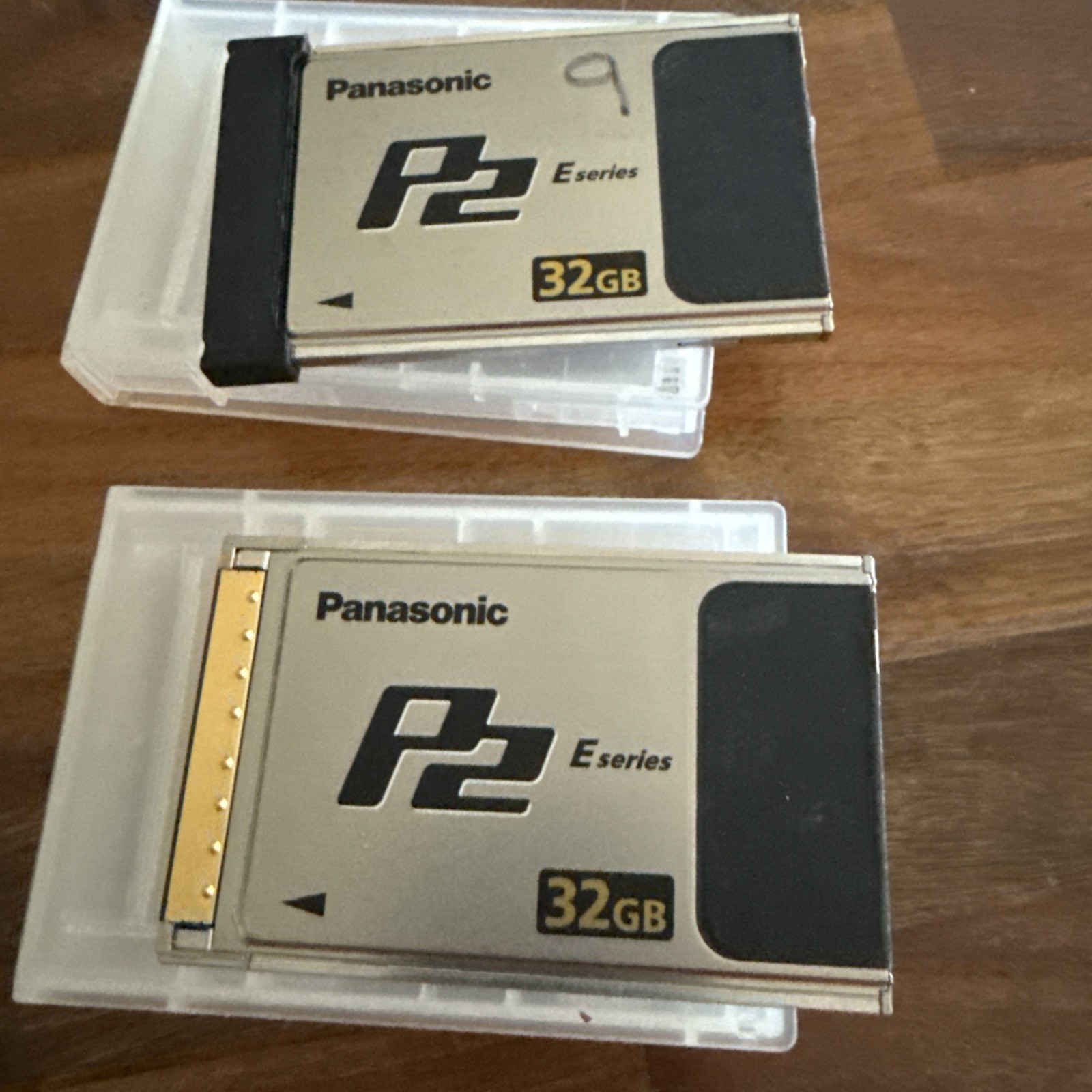 Panasonic P2 Card 32GB AJ-P2E032XG E-Series, 2-pack