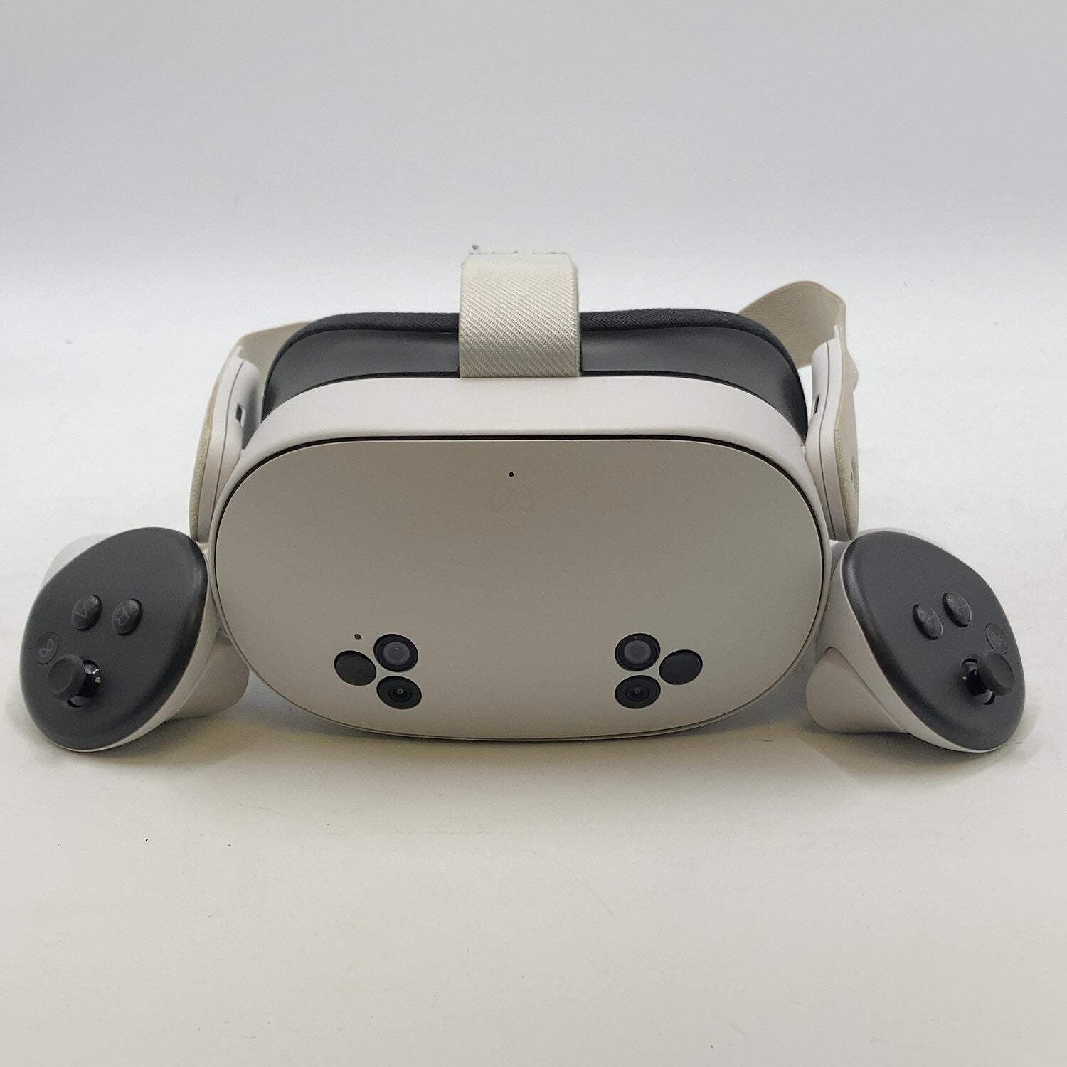 Meta Quest 3S 128GB Standalone All-in-One VR Headset P97