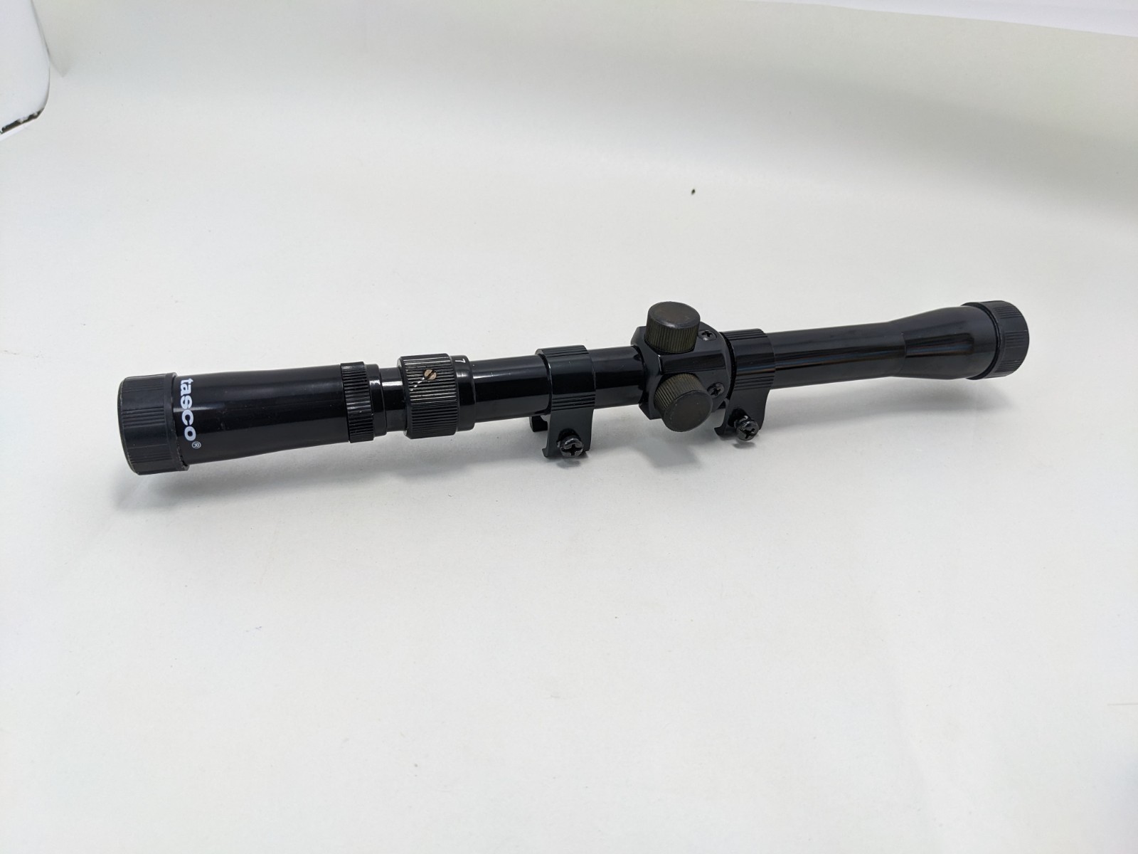 Tasco RF37X20 Rimfire 3-7x20 Riflescope (l) (PBR090089)