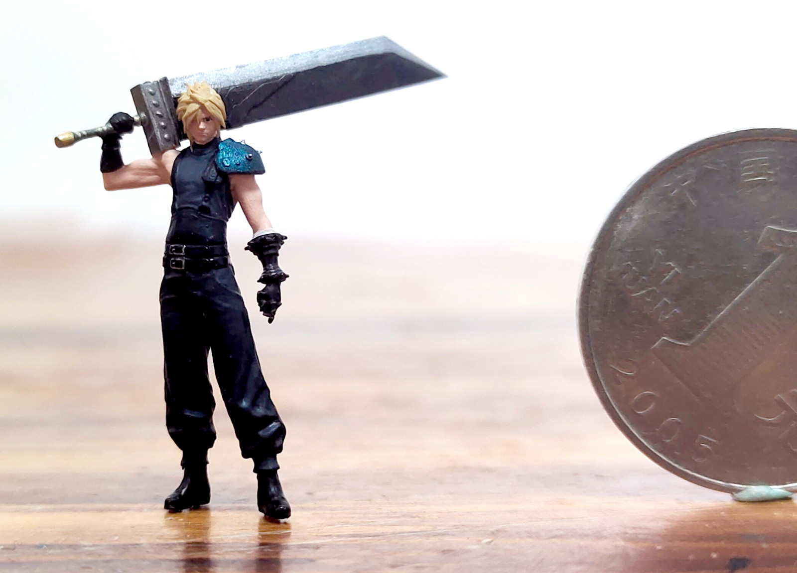 3D PRINT 1/64 figure cool man Cloud Strife Fantasy  fit 1:64 car street diorama