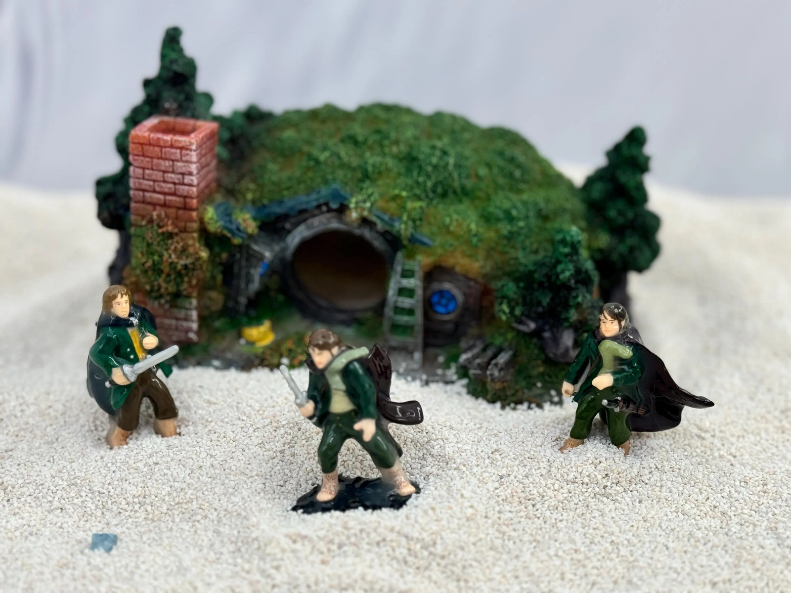 Hobbit house shire fish decor