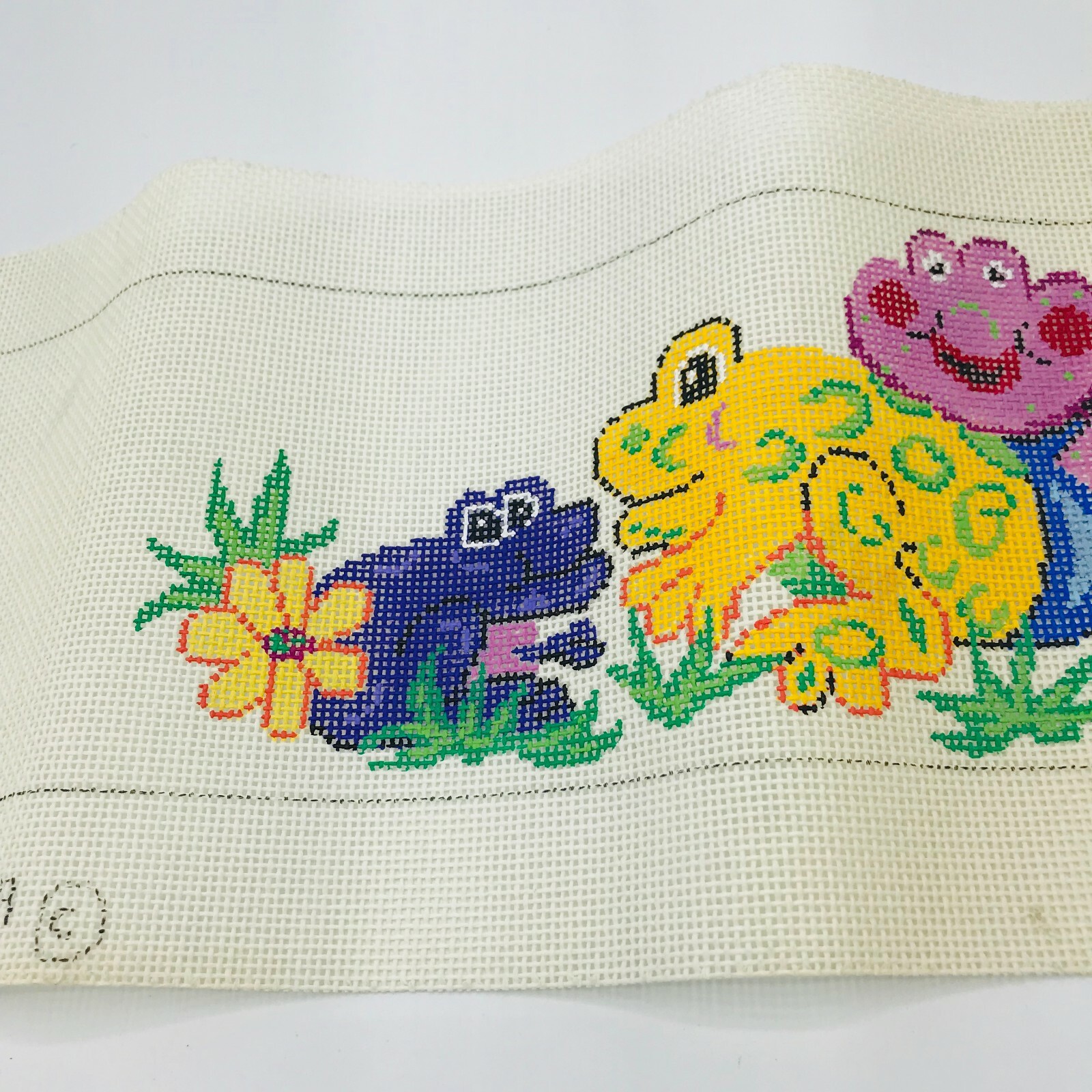 Hand Painted Needlepoint Pattern Canvas Frogs Patti Mann 7479 Flowers Panel
