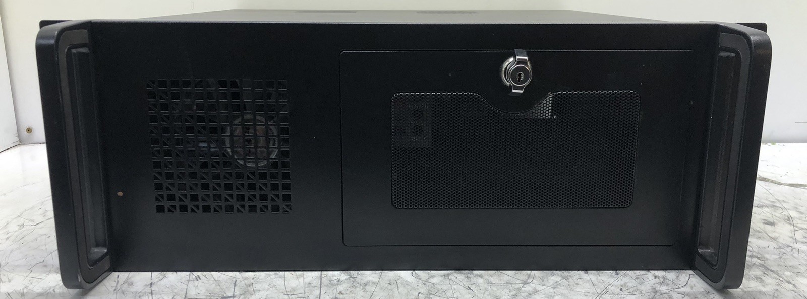 4U ATX SERVER RACK MOUNT PC CASE LOCKING UNBRANDED NO KEY FAN INCLUDED