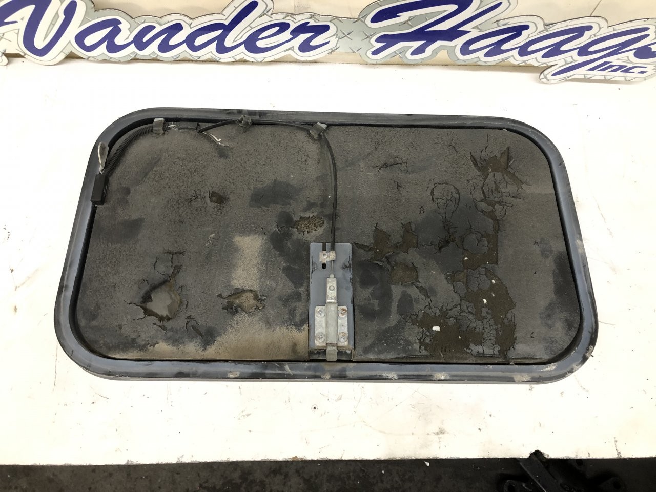 International 9200 Right/Passenger Sleeper Door - Used
