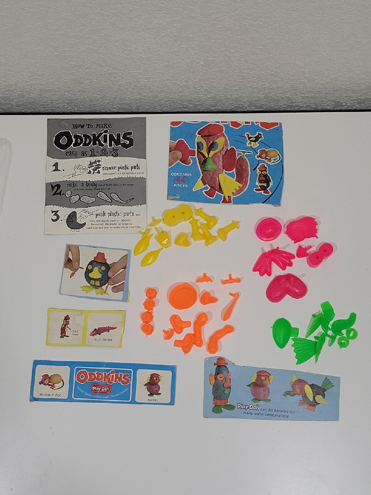Vintage 1967 PLAY DOH ODDKINS playset *missing one ear