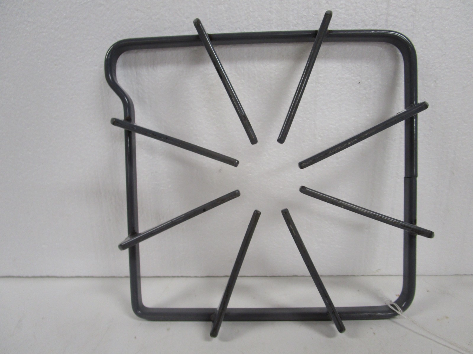 Maytag Range Burner Grate, Grey (9 2/8 x 8 11/16") 74001061 WP7518P465-60 ASMN