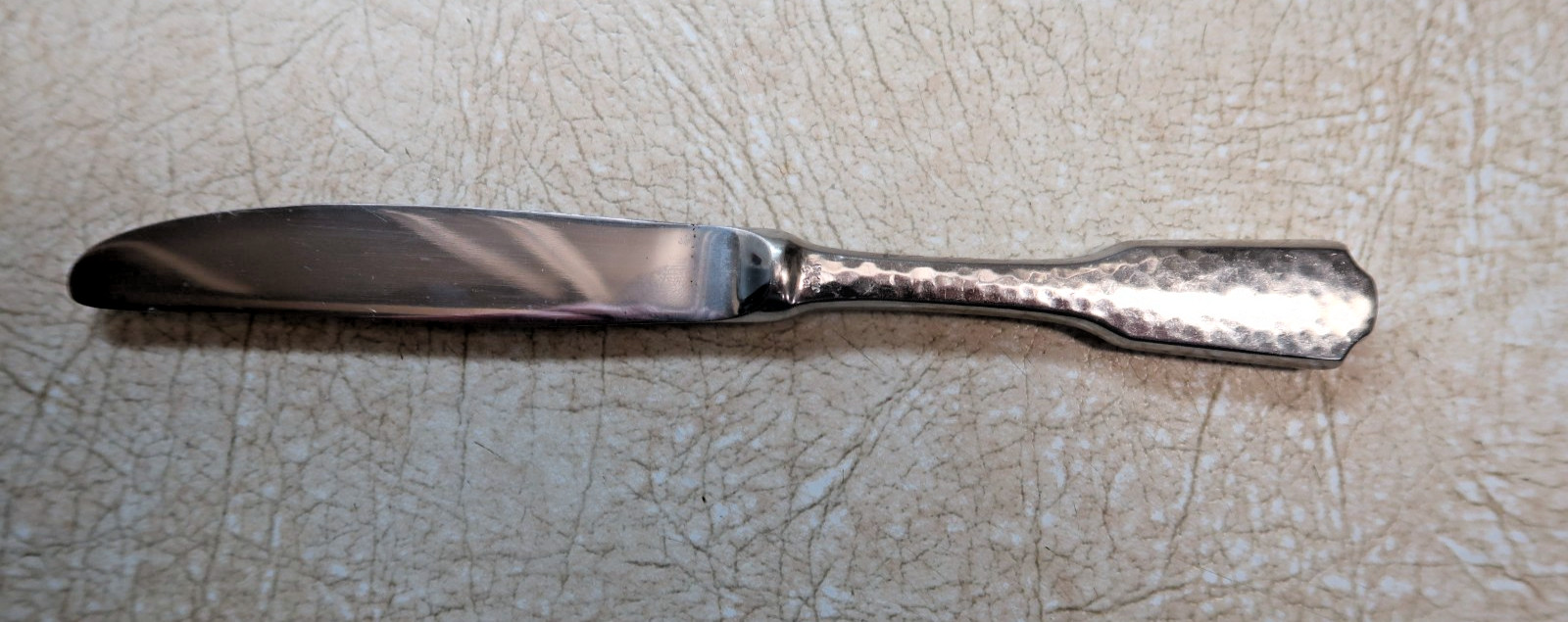 Towle Stainless Japan Blacksmith Hammered 1 Dinner Knife 9 1/4"