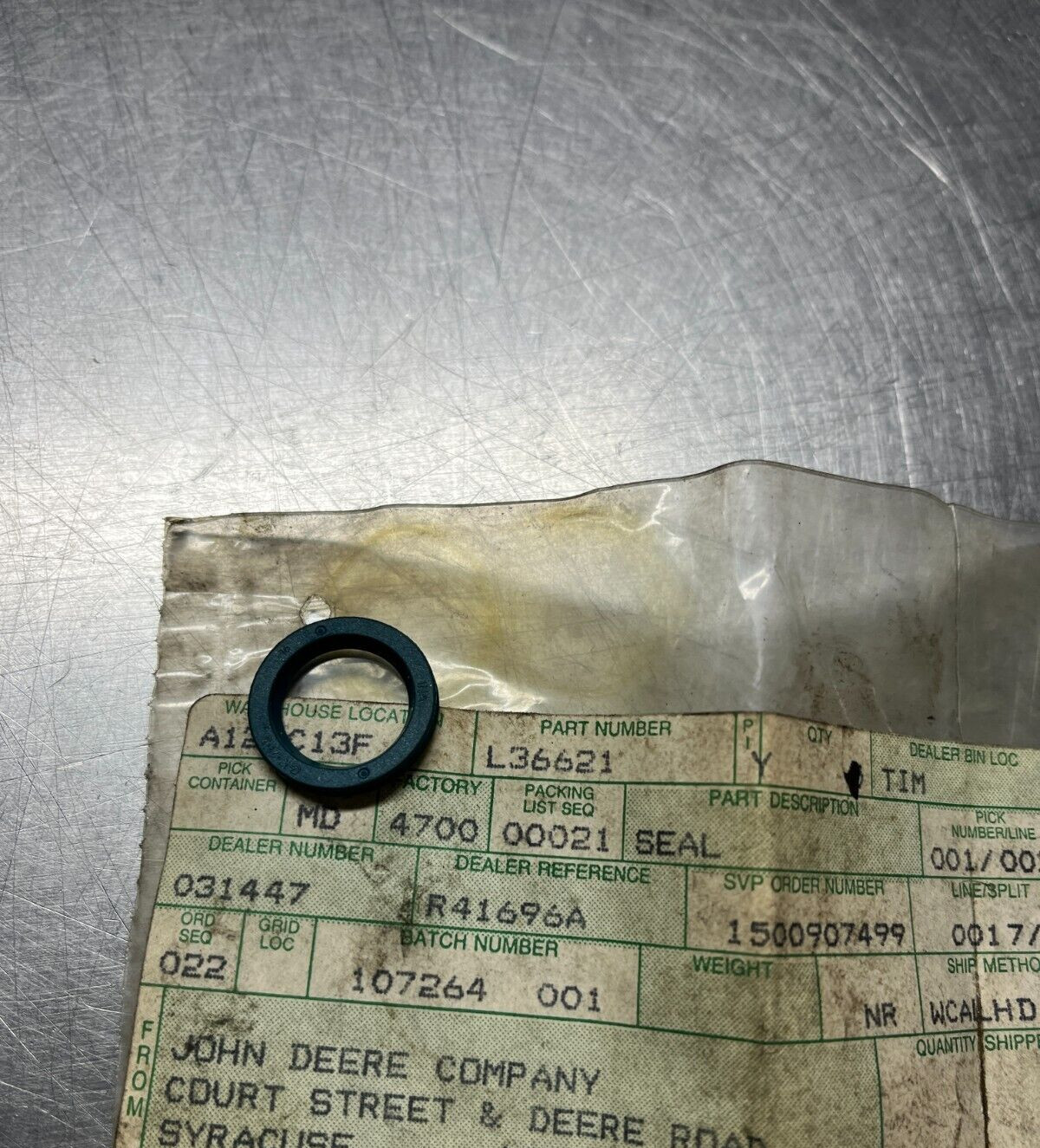 L36621 Genuine OEM John Deere SEAL