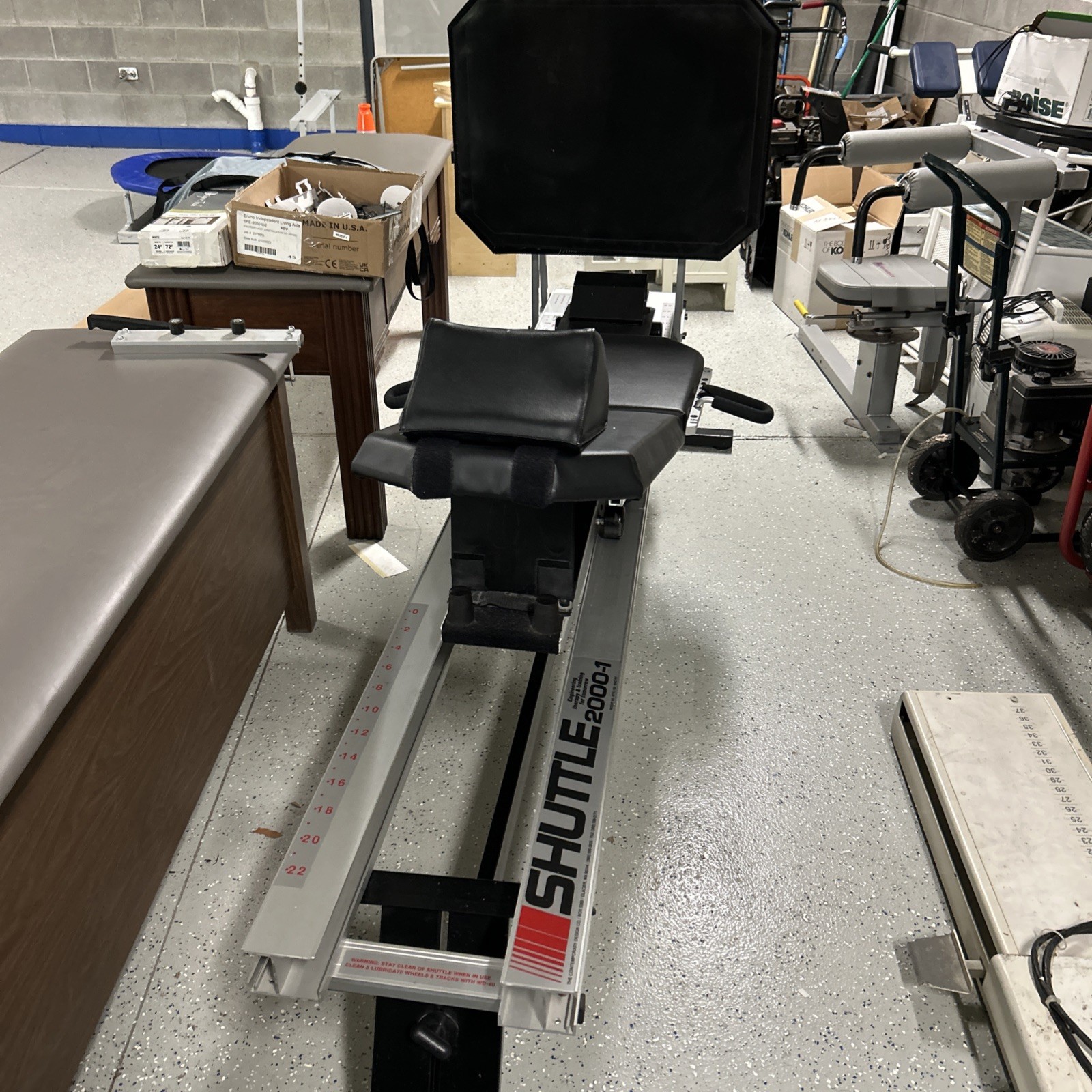Shuttle Systems - Contemporary Design 2000-1 Resistance Machine