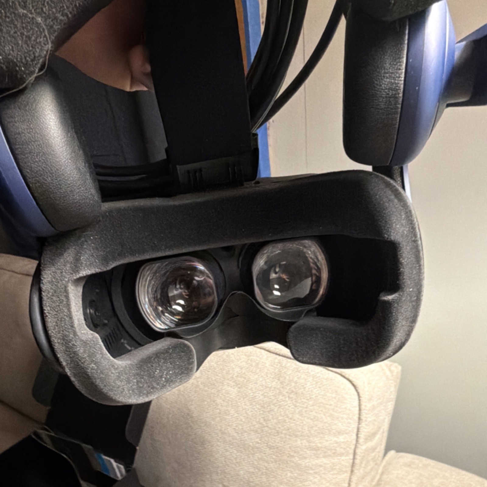 htc vive pro 2 pc vr headset with accessories and original box