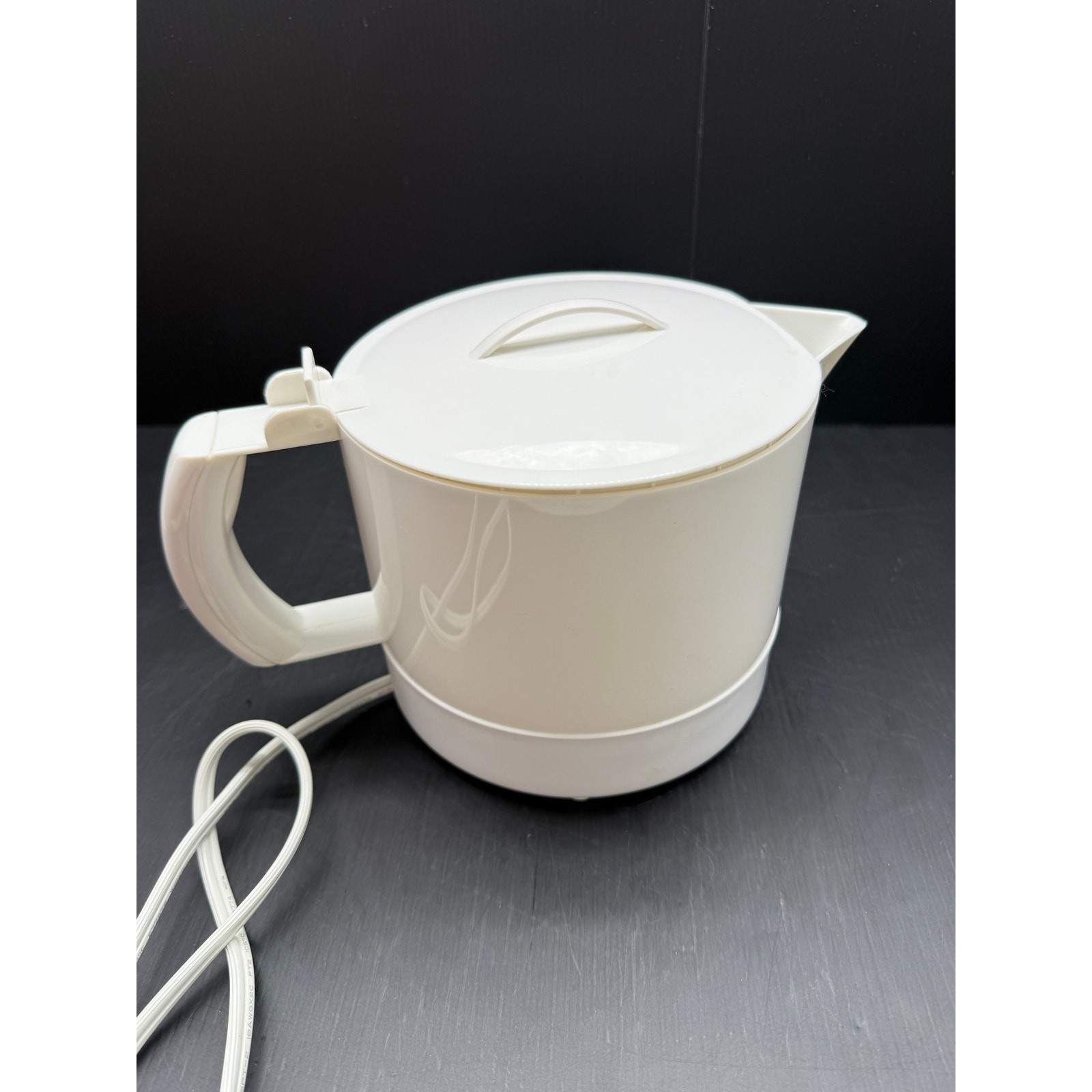 Rival 4071-WN 32-Ounce Hot Pot Express