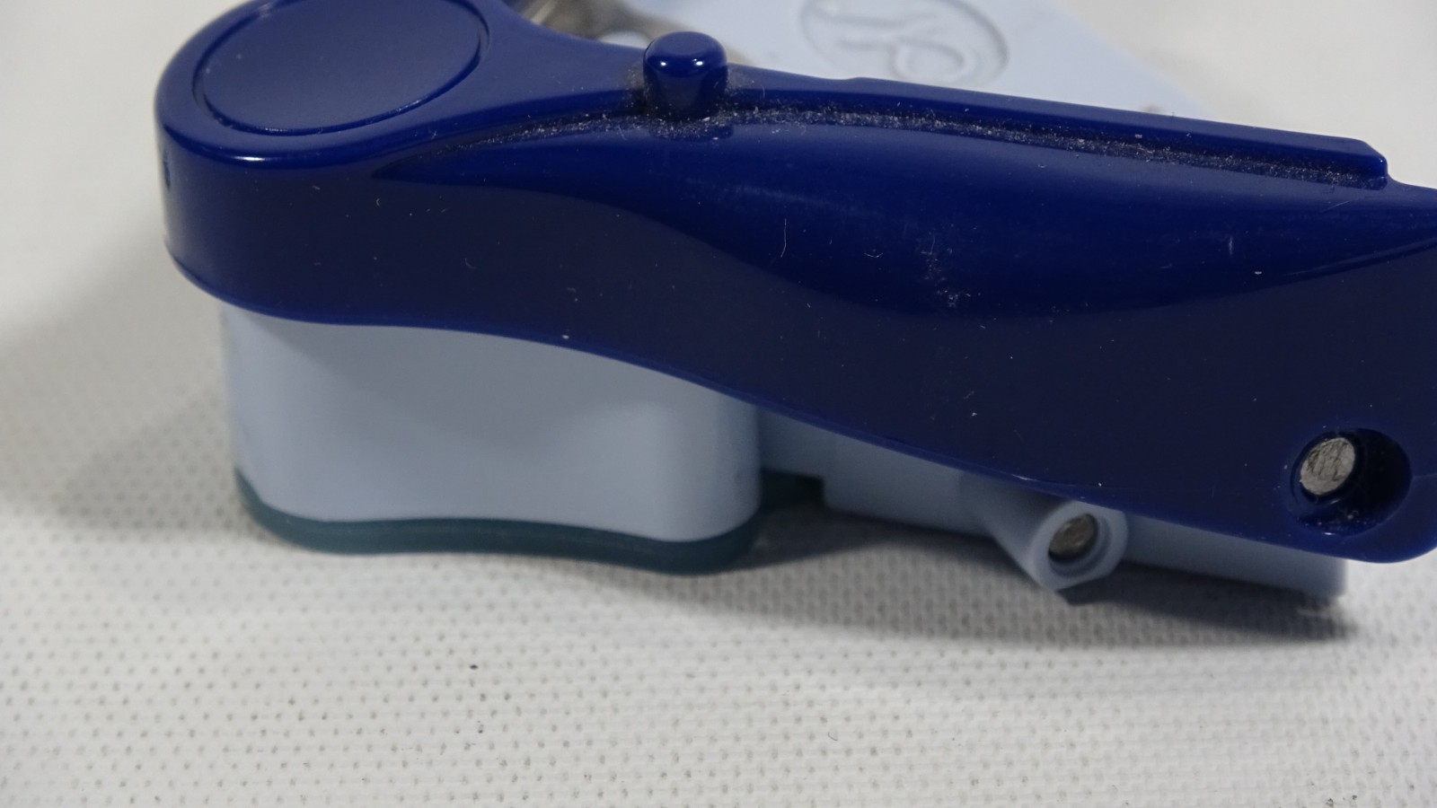 Creative Memories Round Corner Shaper Punch