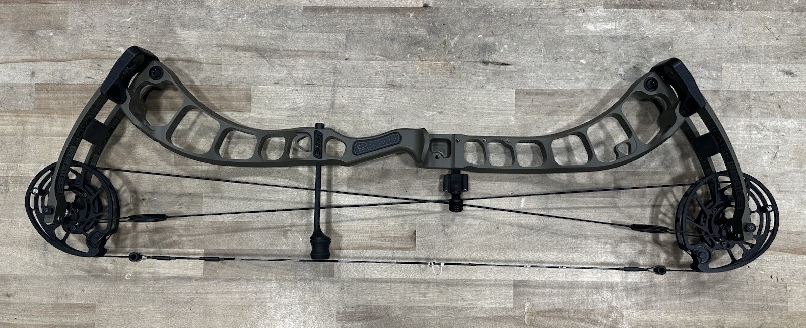 Prime Black 5, RH, 25.5-31in DL, 55-65lb DW, Morel