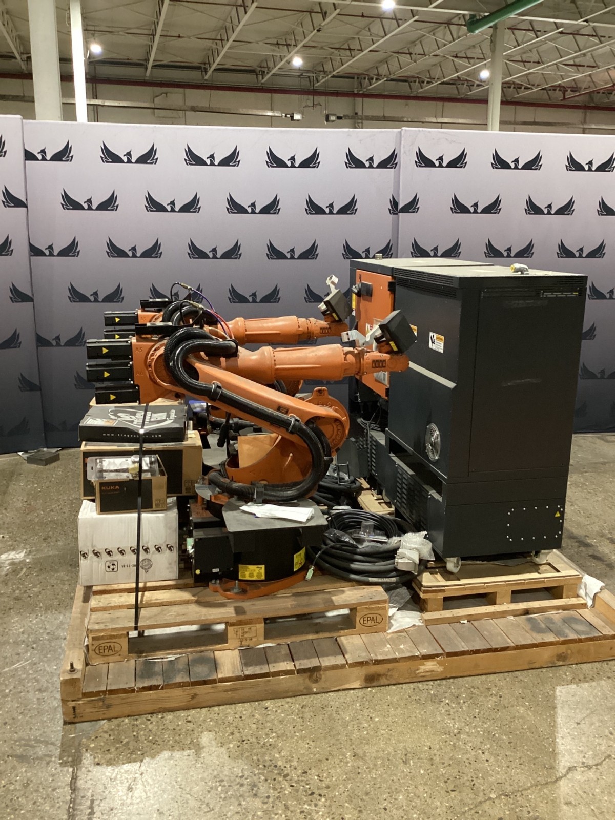 PAIR OF KUKA KR16 L6-2 Robots w/ KR C4 NA Controls & TT3A Reamers NEW