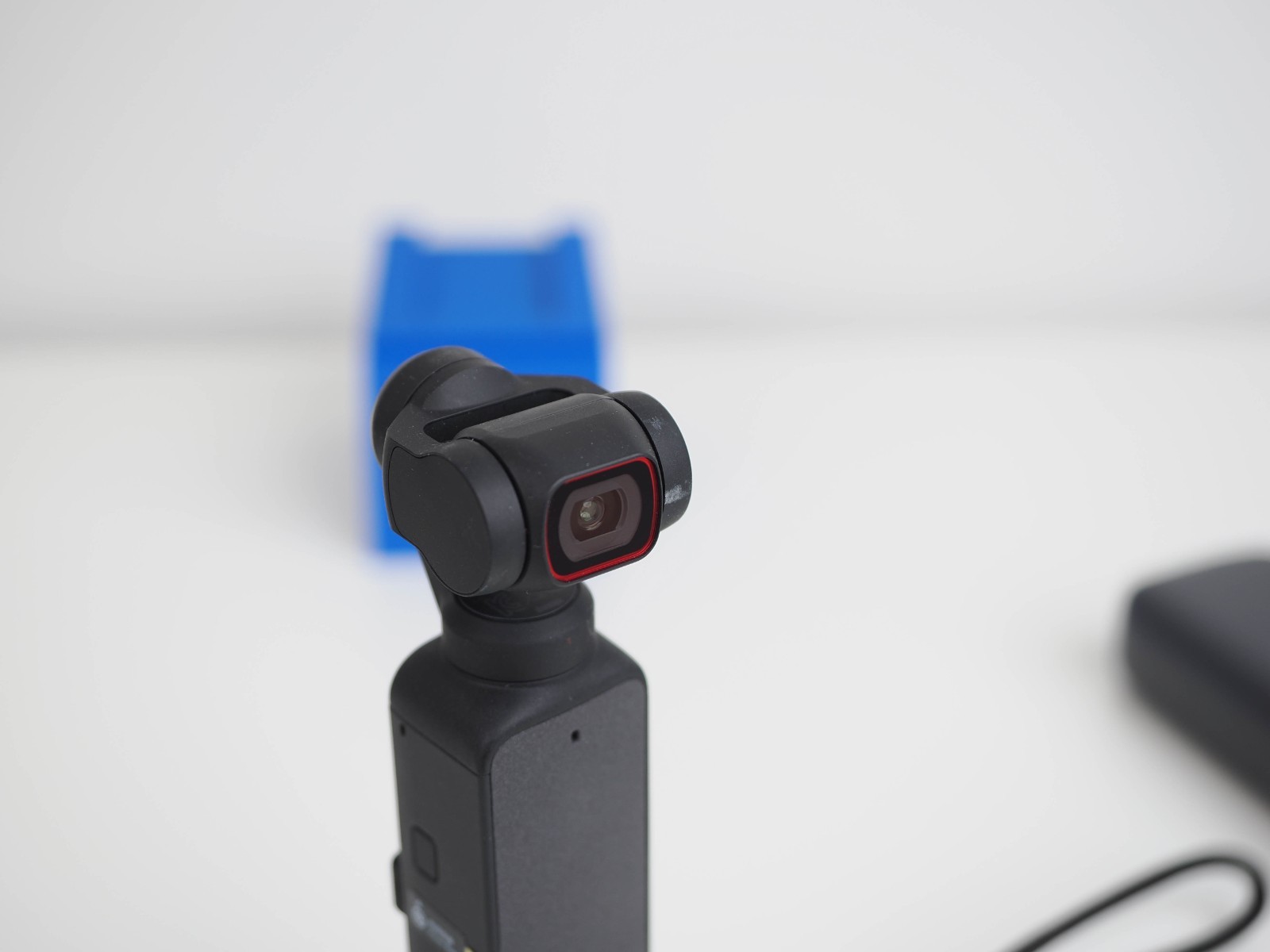 DJI Osmo Pocket 2 Creator Combo 4K Gimbal Camera w/ Wireless Mic Case
