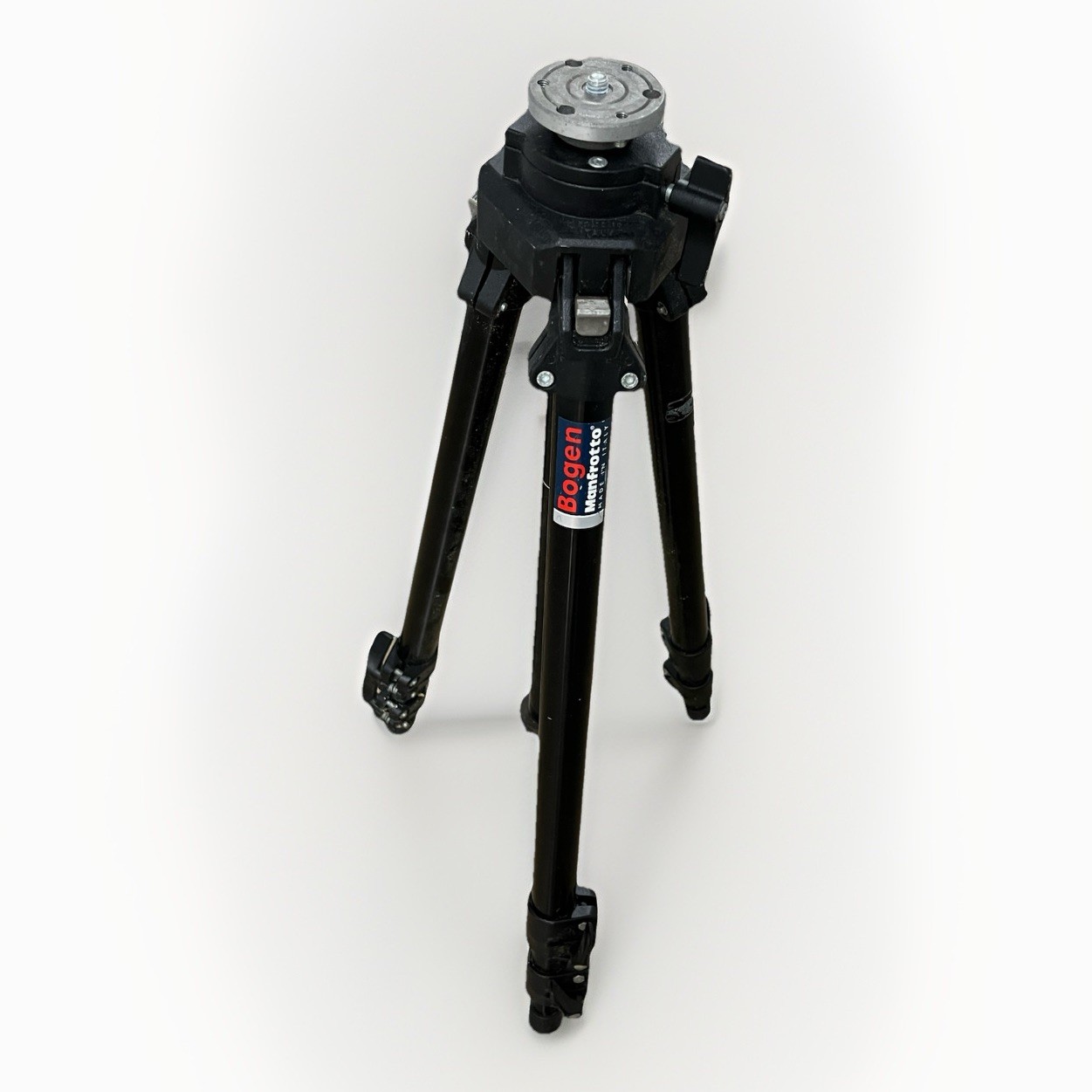 Manfrotto Bogen 3221 Pro  Aluminum Tripod  Made in Italy