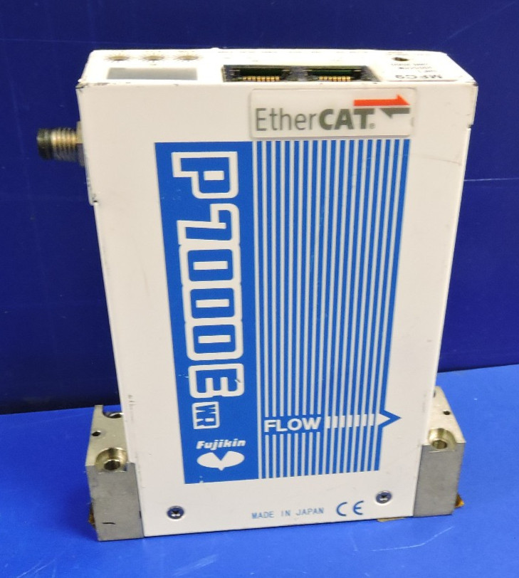 Fujikin 300 SCCM MFC Mass Flow Controller FCSP7302EW4-4CC2-F300/CHF3-B6E3