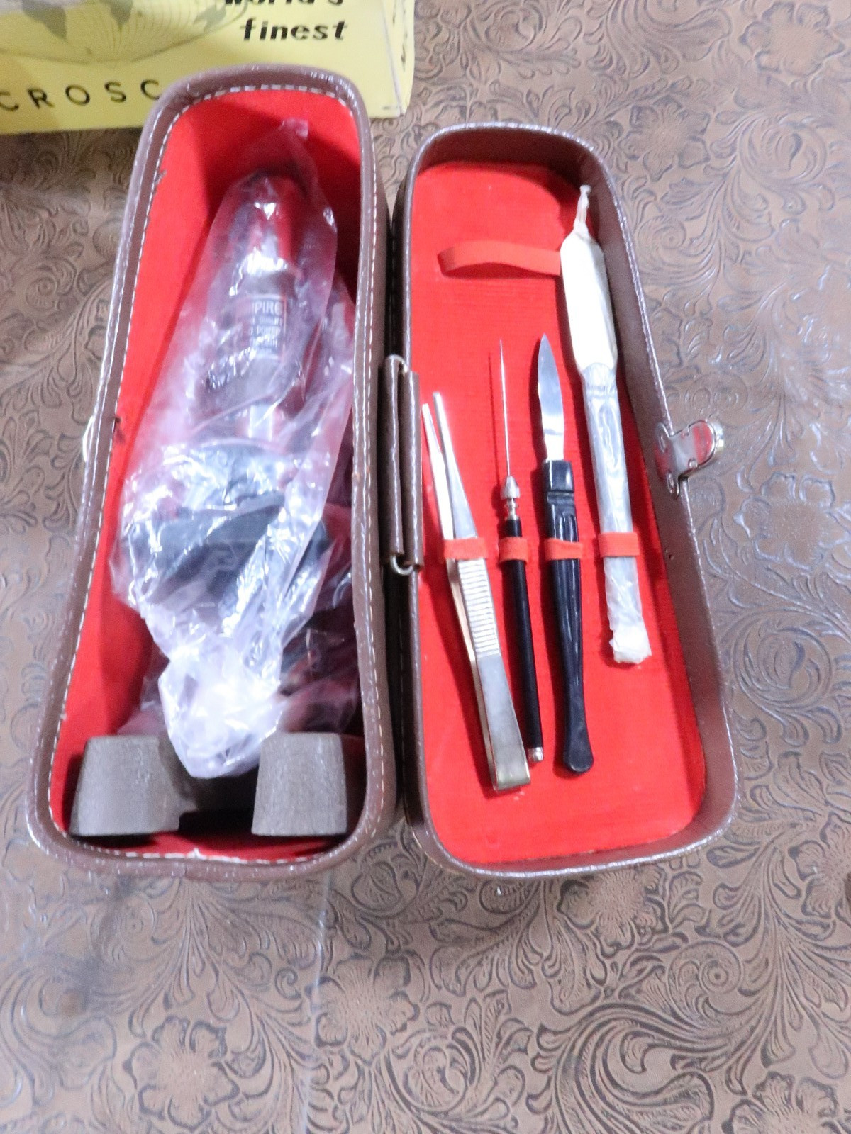 Vintage Empire Delux Quality 750 Power Microscope With Box And Case 617LCL