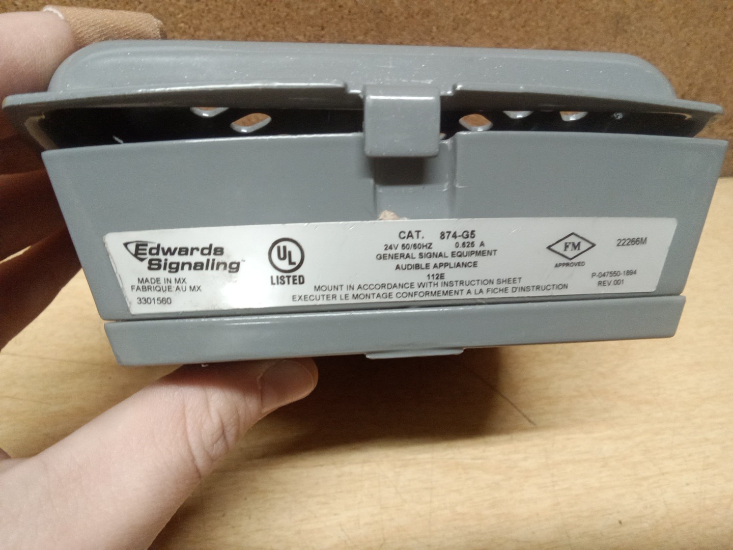 Edwards Signaling 874-G5 Furface Horn (Damage)