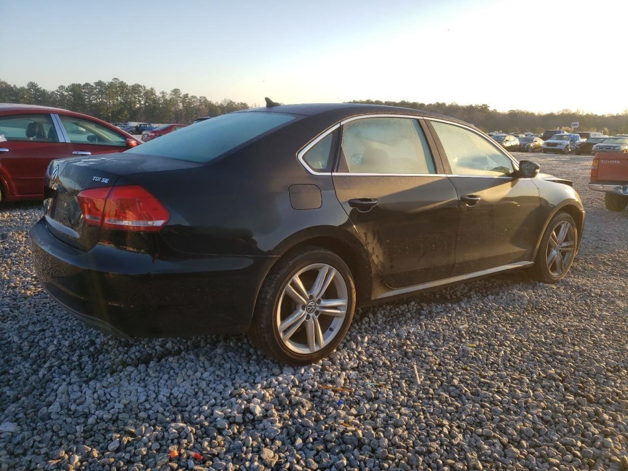 PASSAT 2014 Glove Box 4676354