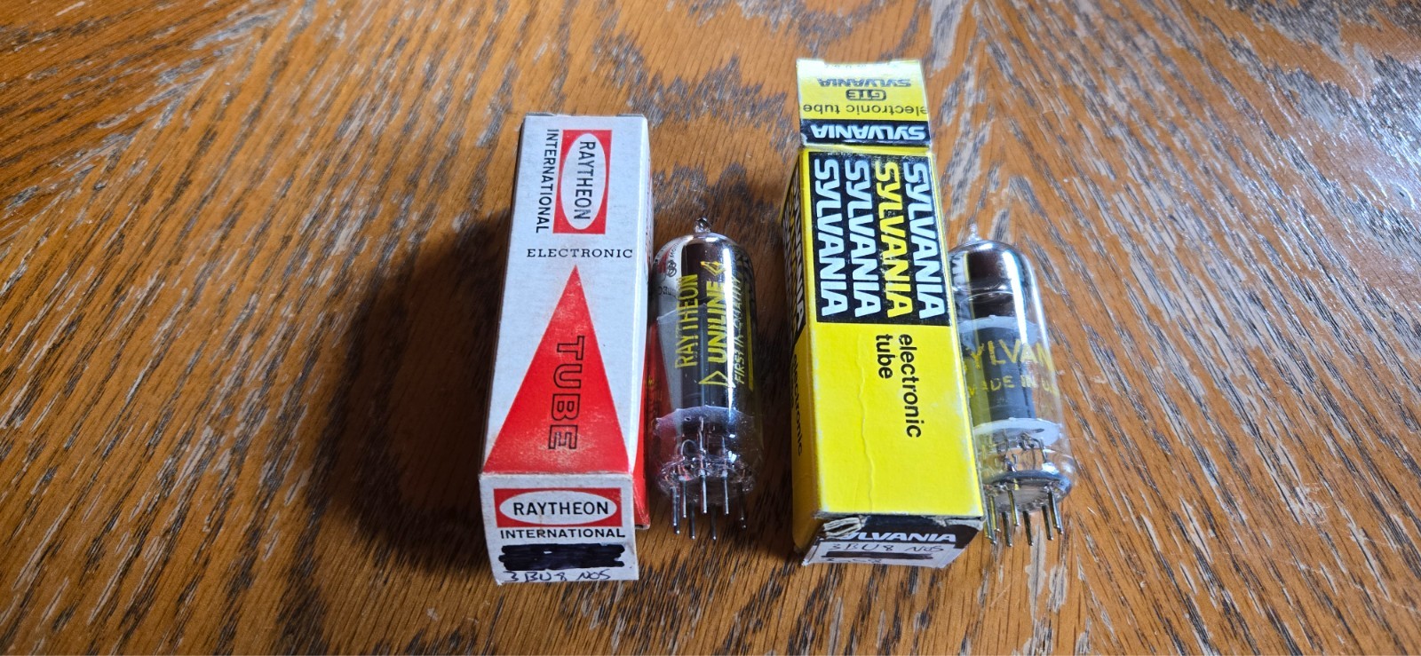 (2) Raytheon/Sylvania NOS 3BU8 3GS8 Vacuum Tubes Tested