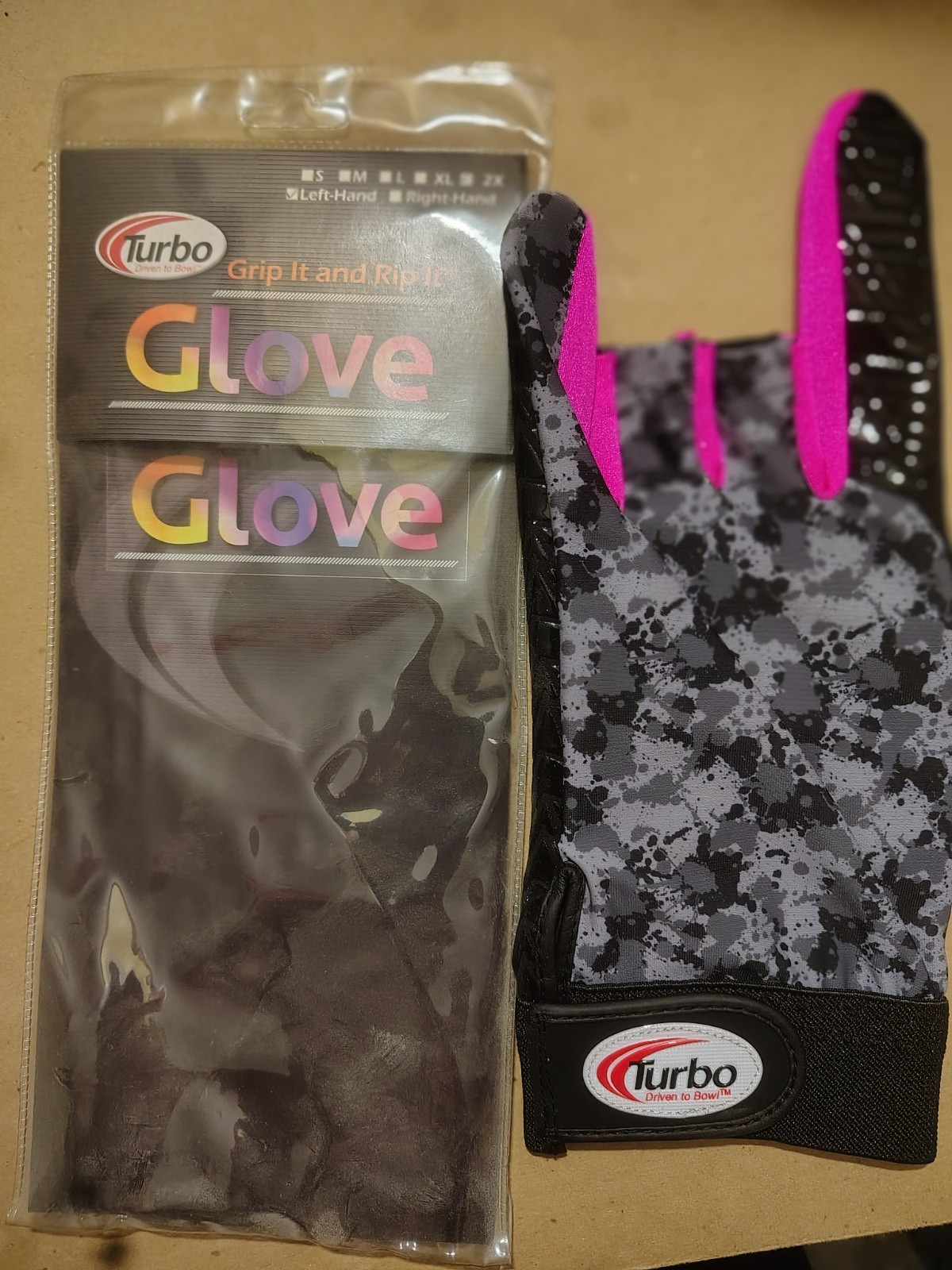 Grip it & rip it  LH (Left Handed) Bowling Glove size Large w free ship in USA