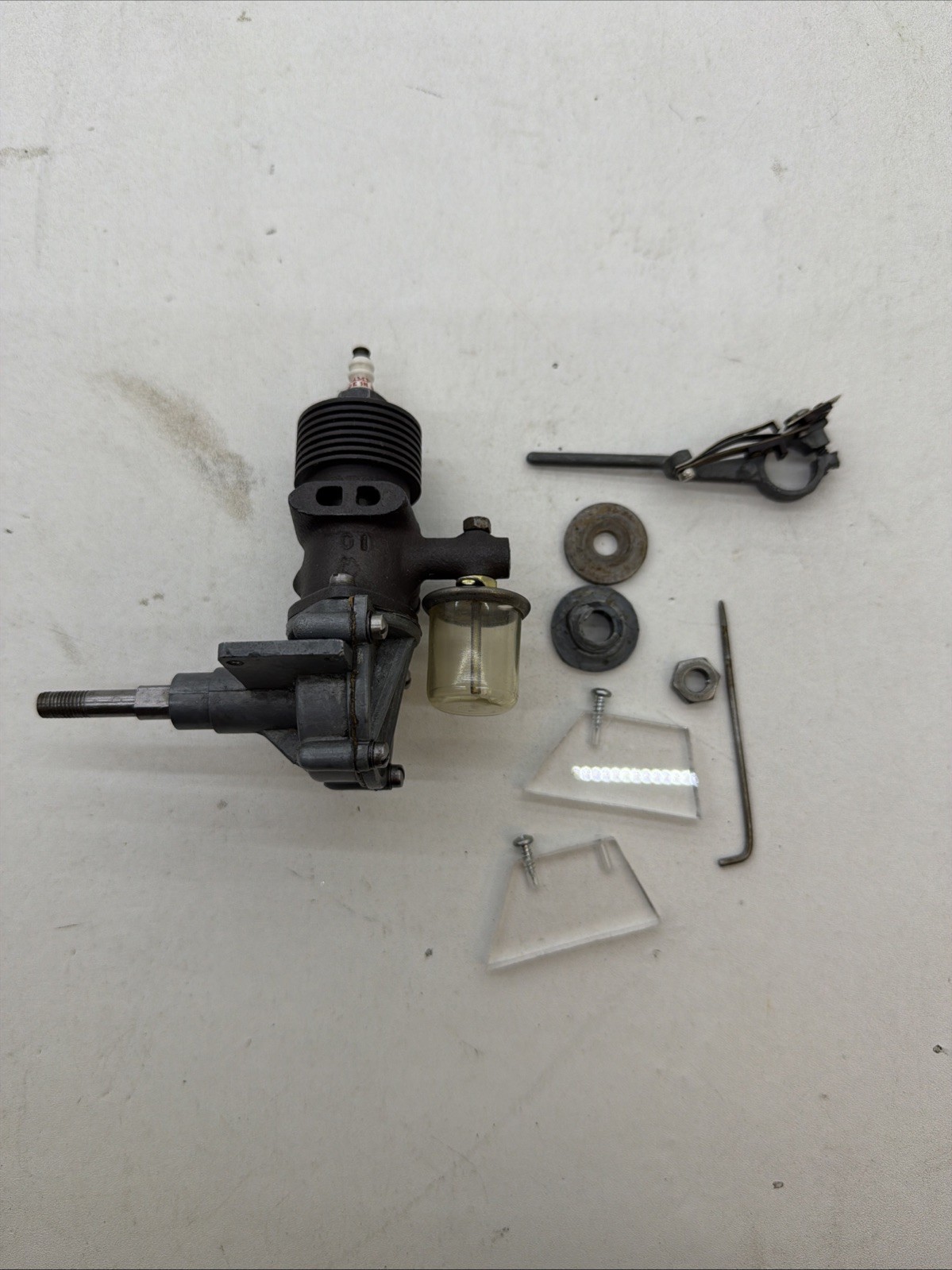 SUPERCRAFT SKY CHIEF .526 IGNITION MODEL AIRPLANE ENGINE, TOY PLANE MOTOR. M6
