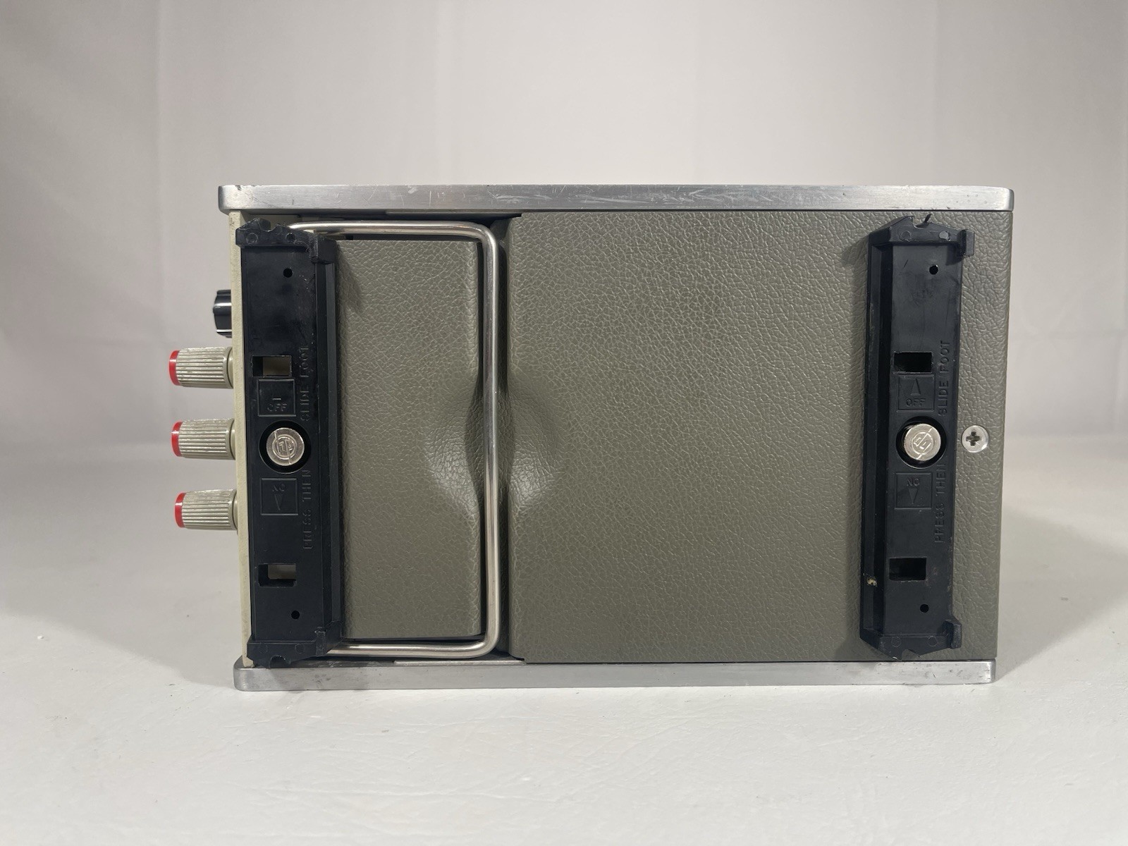 HP Hewlett Packard 204C Oscillator 5Hz-1.2MHz Untested Clean! *Read*