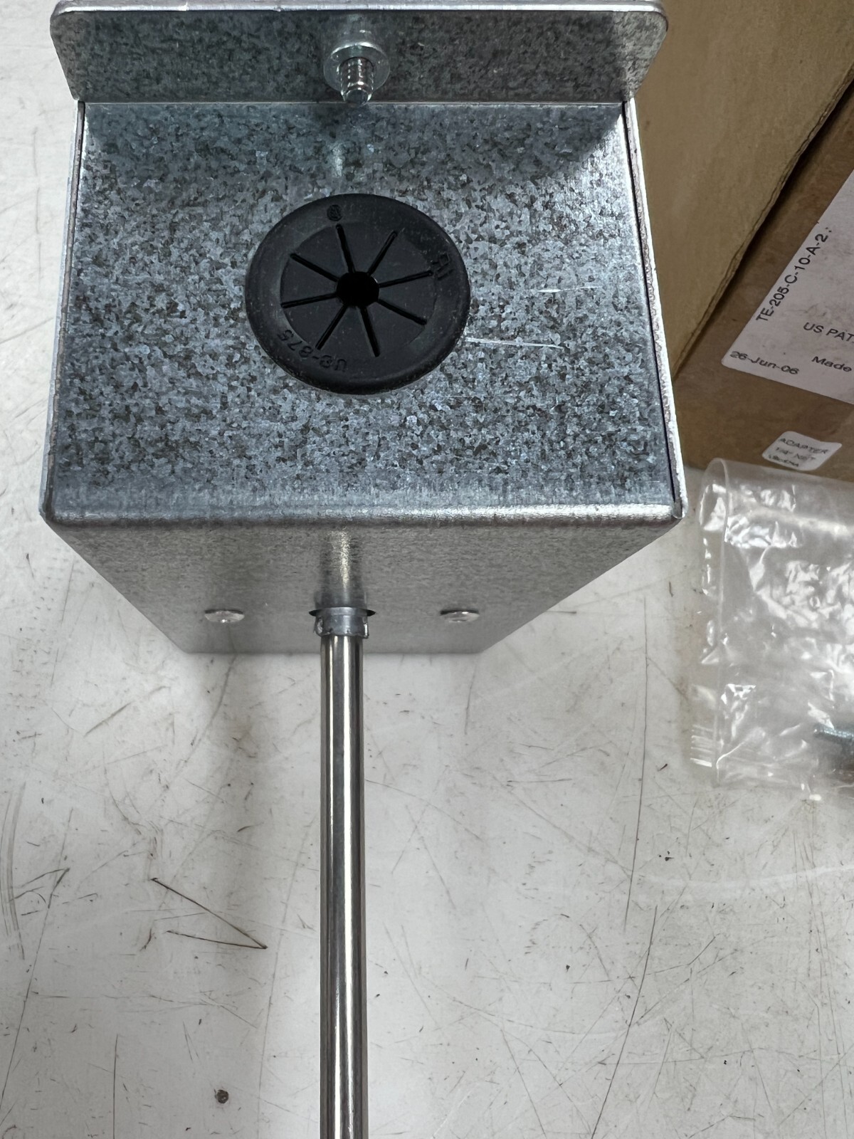 👀 NEW MAMAC SYSTEMS 4" PIPE TEMPERATURE SENSOR NEMA TYPE 1 TE-703-C-10-A