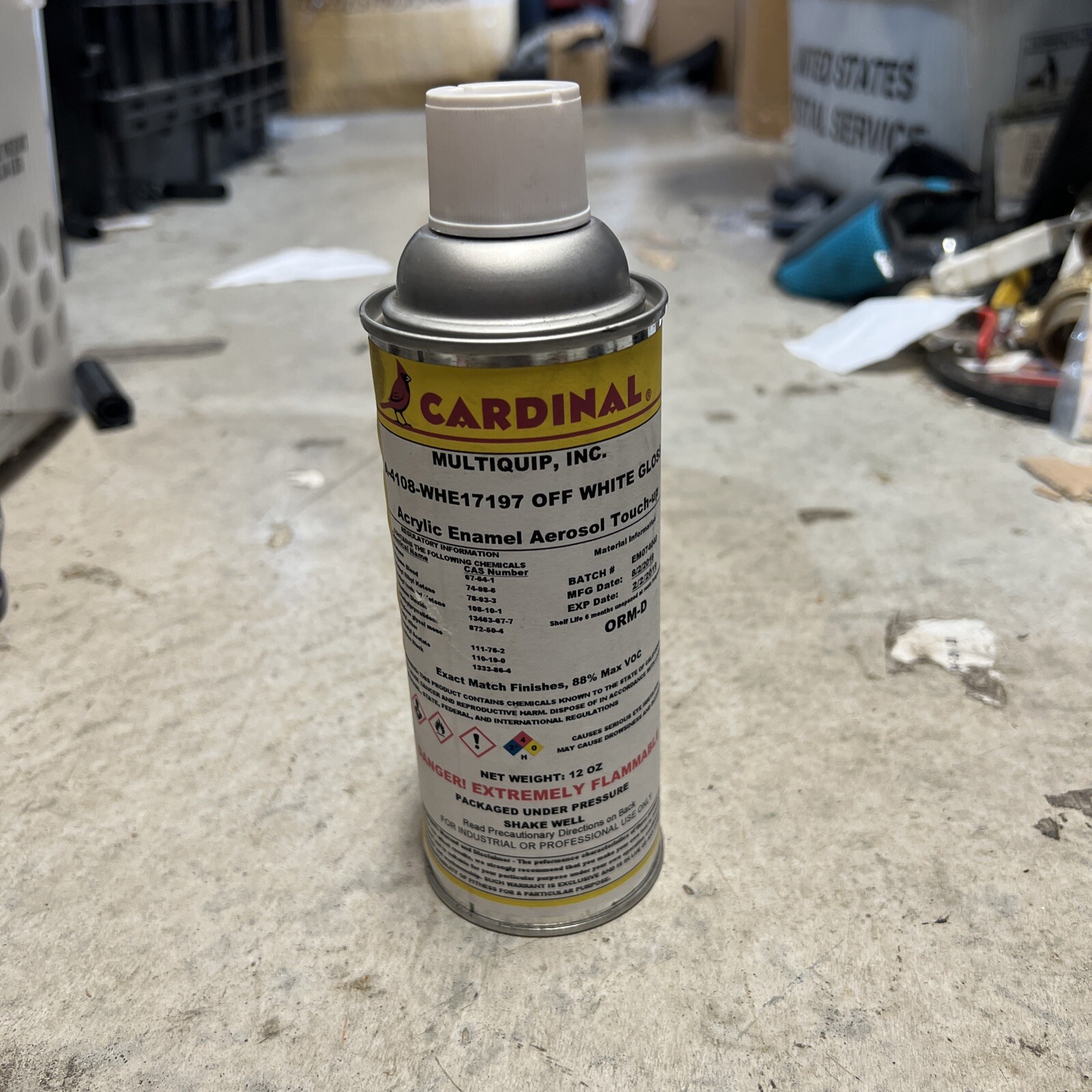 A - 4108 - WHE17197 Off White Gloss Acrylic Enamel Aerosol Touch-Up Spray Paint