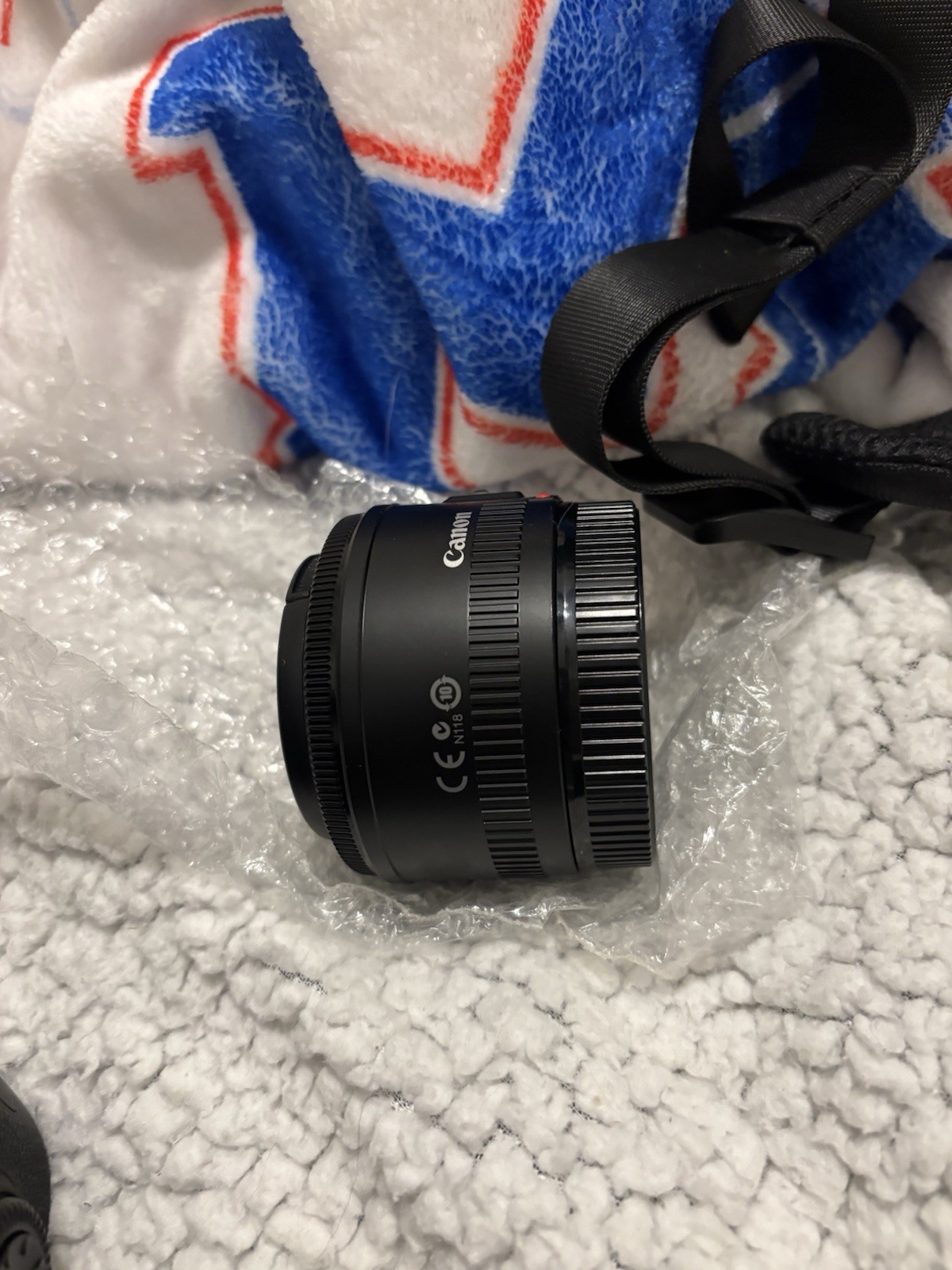 Cannon EOS 60D Bundle: 3 Lenses, Battery & Charger, Video Cords & Camera Bag.