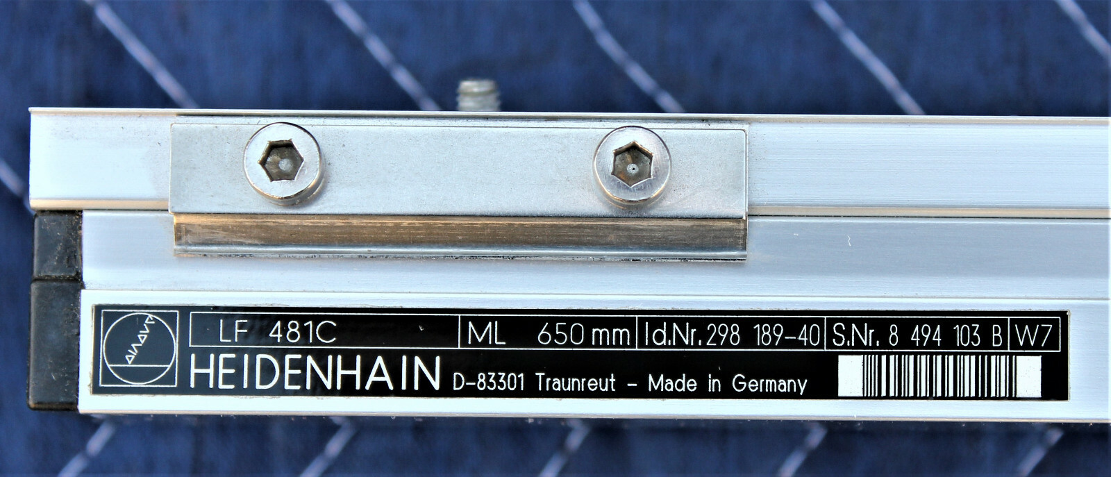 HEIDENHAIN LF 481C ML 650MM SEALED LINEAR SCALE ENCODER W/MOUNTING RAIL W/O PLUG