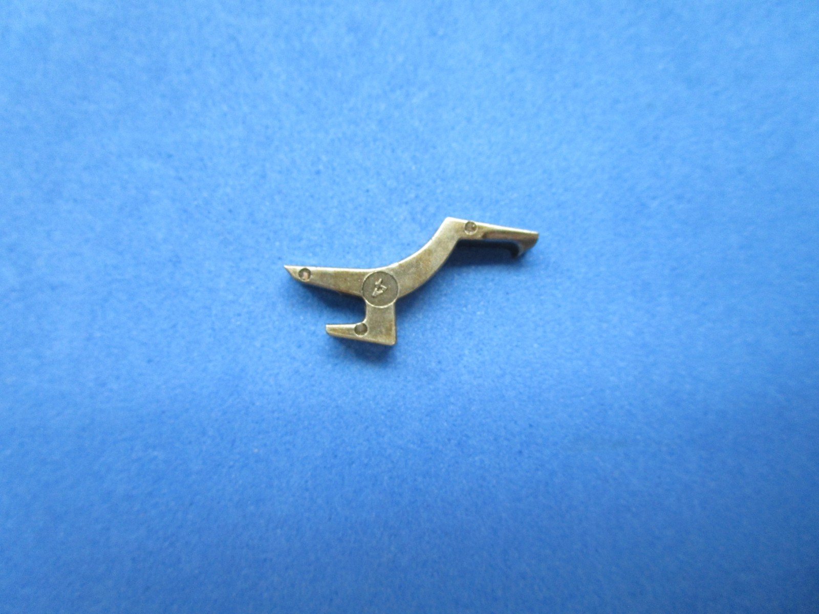 Winchester 1200 1300 1400 12GA extractor new old stock p/n 1900A2180