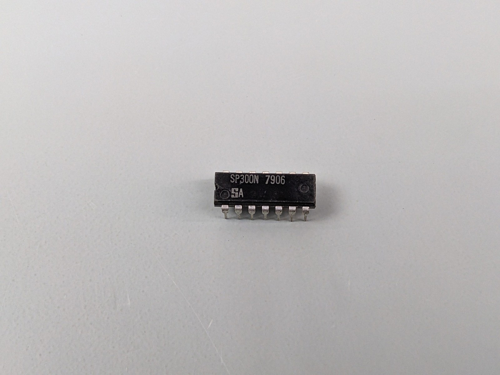 (4) Signetics SP300N UTILOGIC II Dual 3-IN Expander ICs