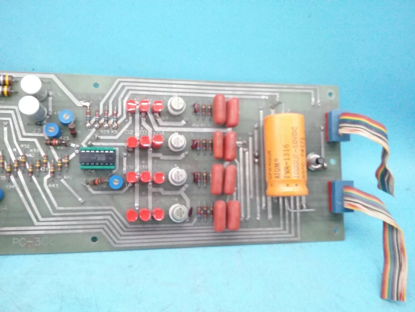 UHF MULTI REPEATER CONTROL MODEL PC-300 + ACOPIAN D15-35 POWER MODULE