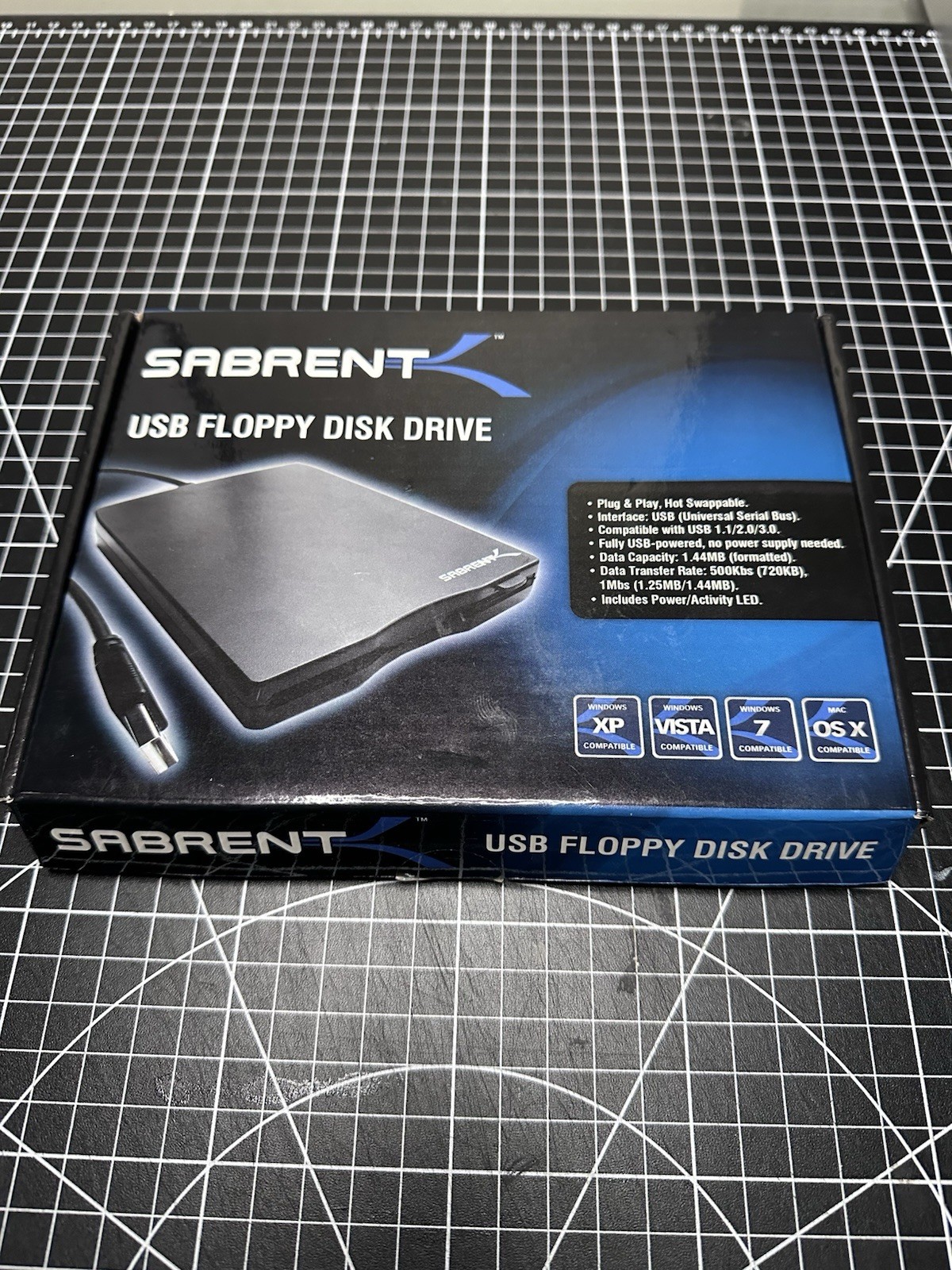 Sabrent USB Floppy Disk Drive 1.44MB OS X Vista Windows Ultra Slim Case SBT-UFDB