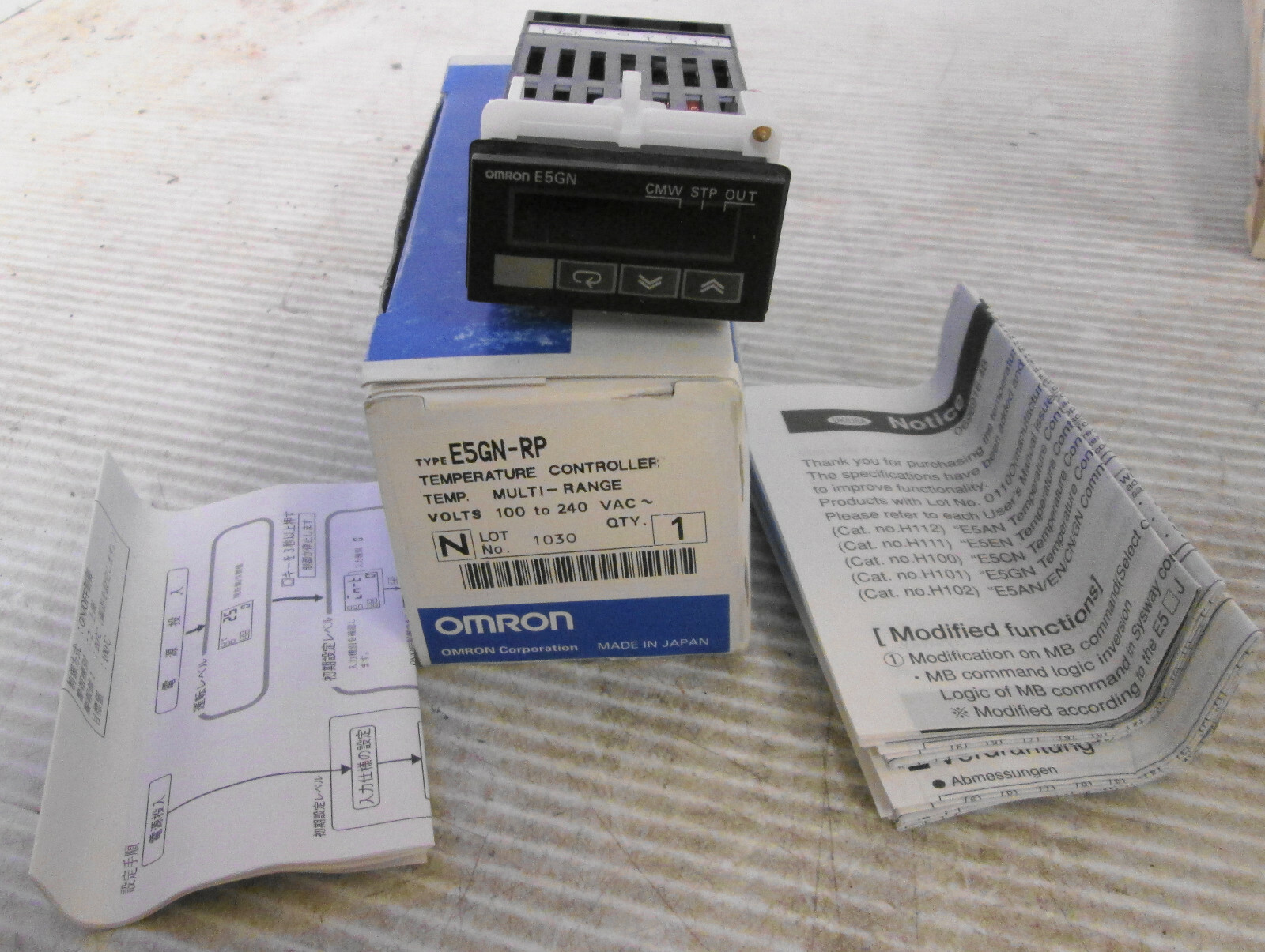 Omron E5GN-RP Temperature Controller 100-240VAC 50/60Hz 7VA