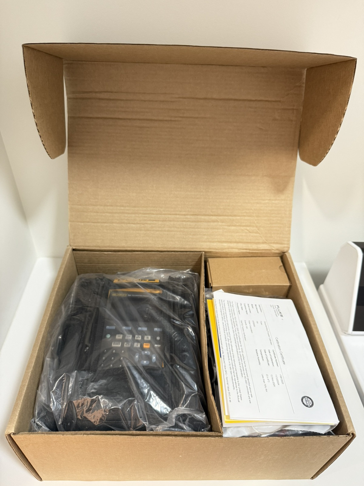 FLUKE 754 DOCUMENTING PROCESS CALIBRATOR/ MFG-2024) CALIBRATED 2024 - NEW SEALED