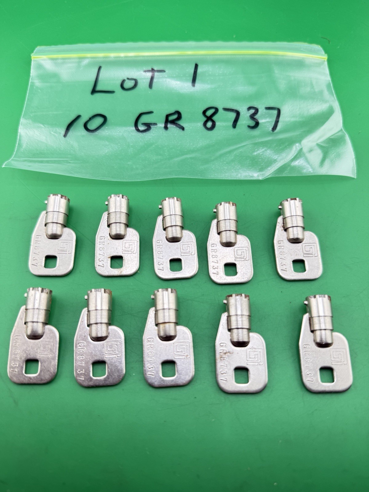LOT of 10 Vintage keys GR8737 Greenwald Speed Queen GR 8737 ￼