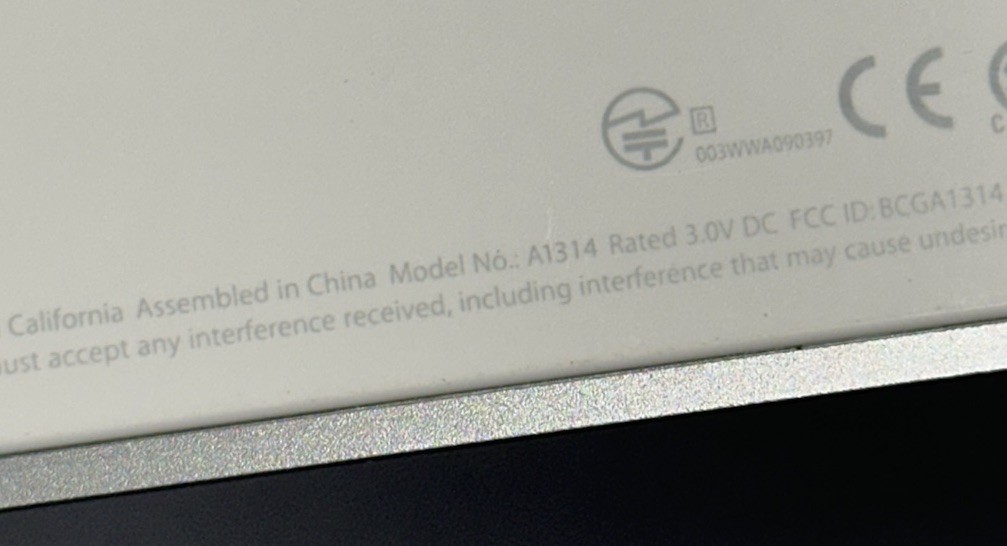 GENUINE Apple Wireless Bluetooth Keyboard A1314 Mac Aluminium CLEAN