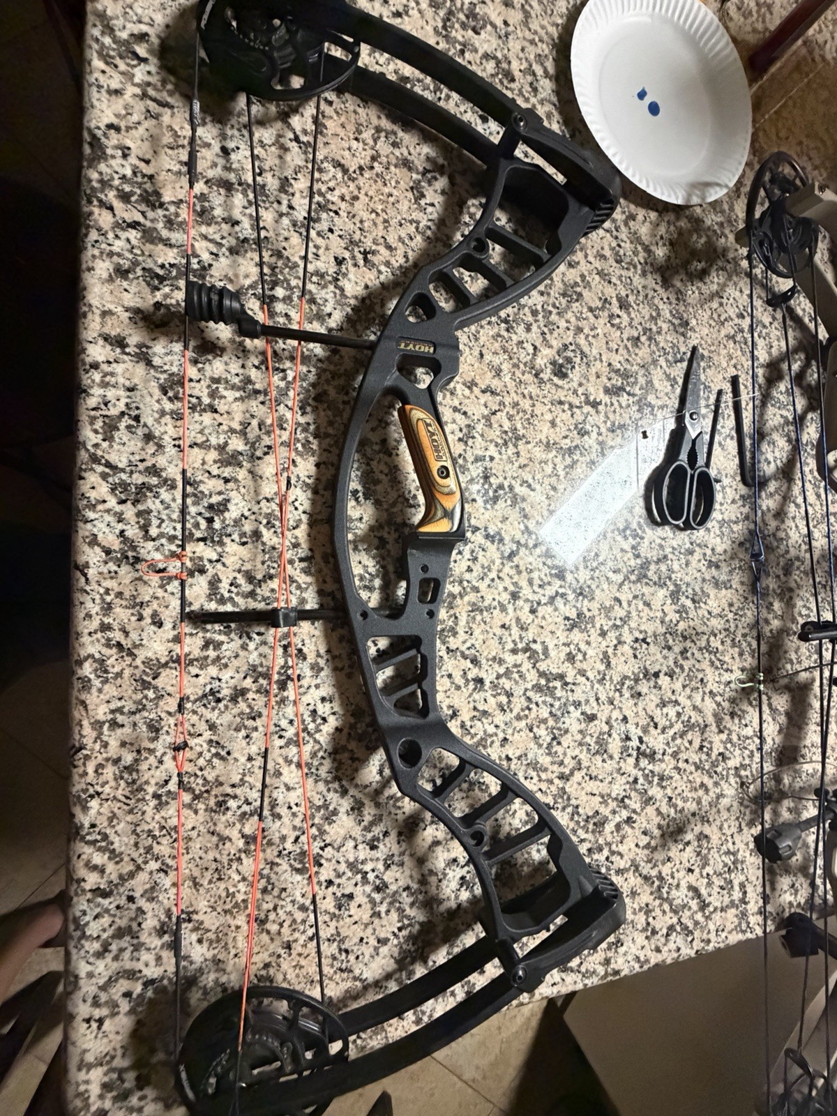 Hoyt power max  Right Hand Bow Hunting Compound Bow