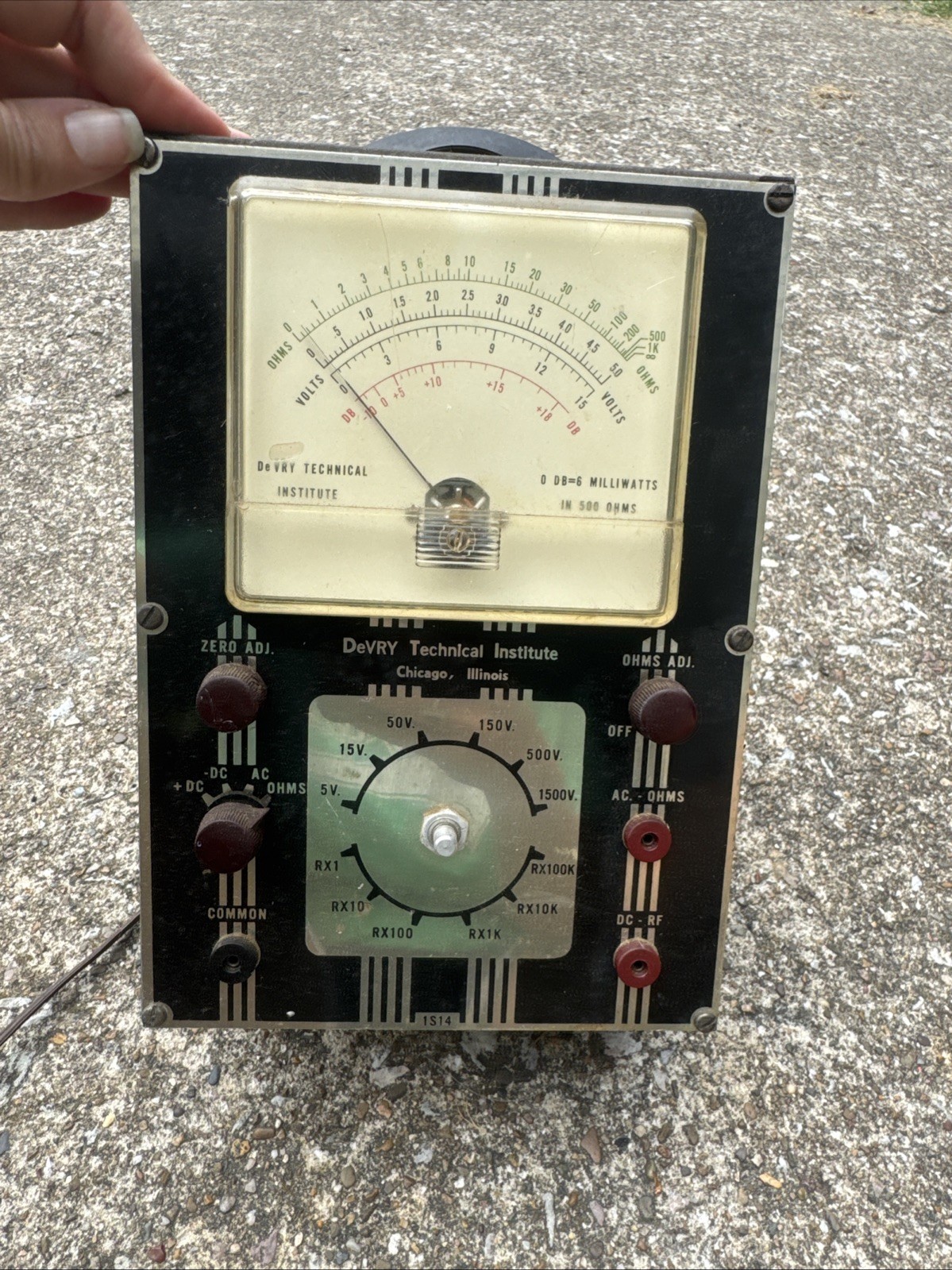 Vintage DeVry Technical Institute model 1S14 Multimeter Ohmmeter Voltmeter