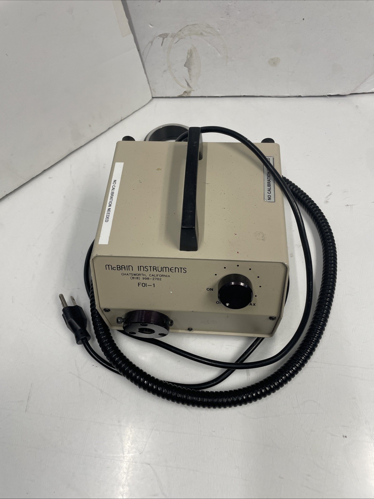 Mcbain Instruments FOI-1 Fiber Optic Halogen Illuminator Used light source