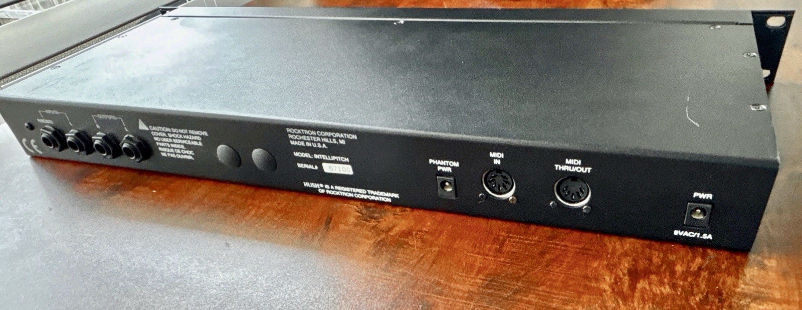 Rocktron Intellipitch Intelligent Pitch Shifter & Multi-Effects Rack Unit