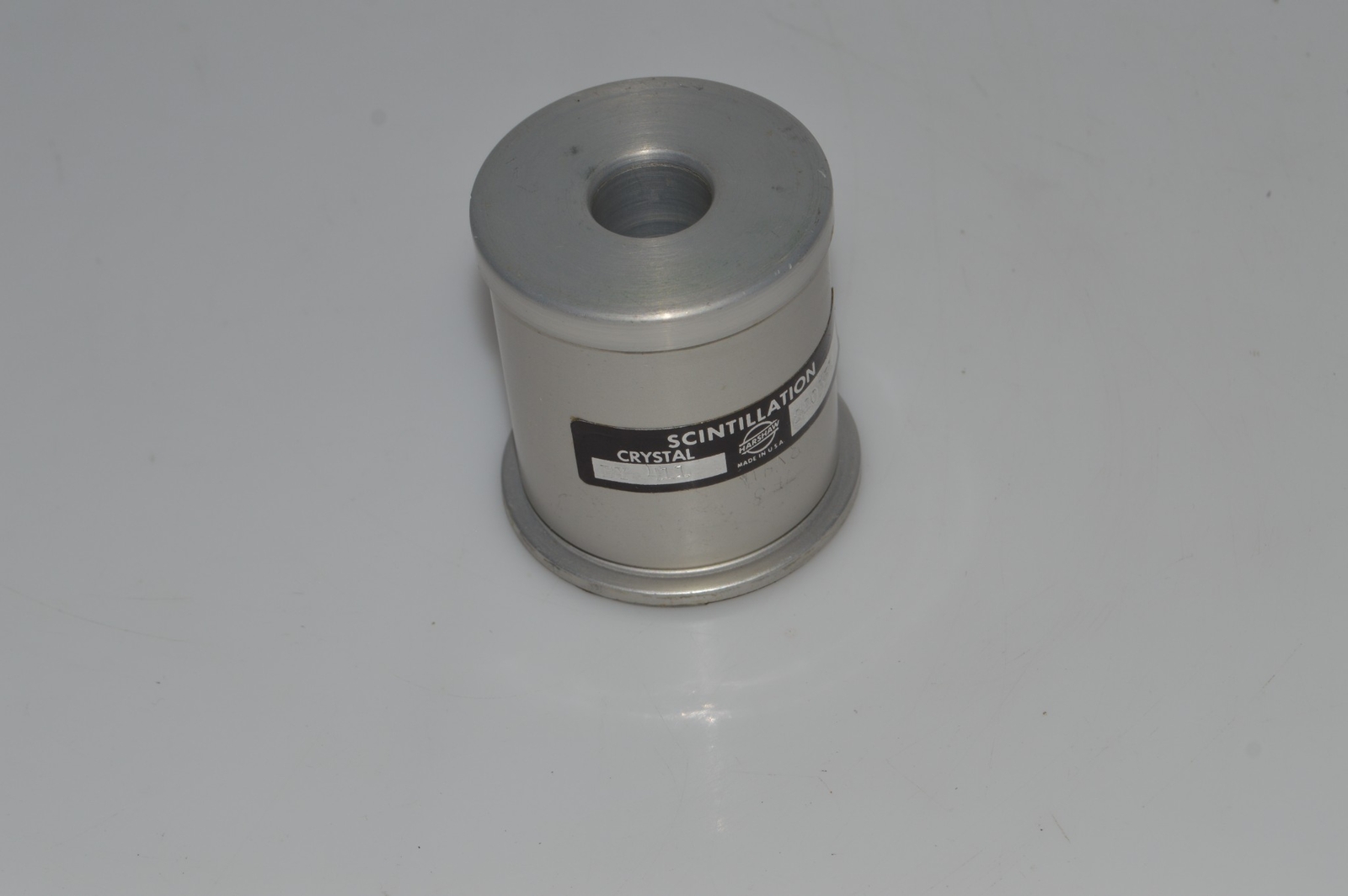 *TC* HARSHAW SCINTILLATION DETECTOR BY 411 2" (TAF57)